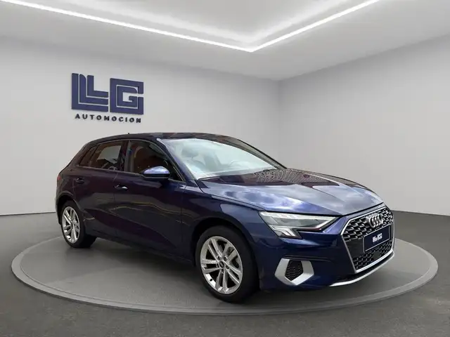 Audi A3 view 4