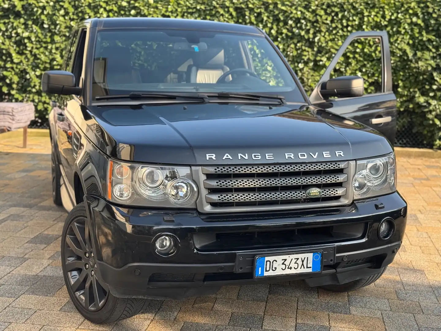 Land Rover Range Rover Sport 2.7 tdV6 HSE auto 4x4 con ridotte inseribili Nero - 1
