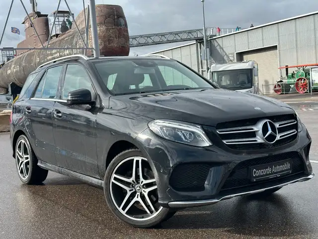 Mercedes-Benz GLE 350 d 4Matic AMG PAKET AHK RFK LEDER LED