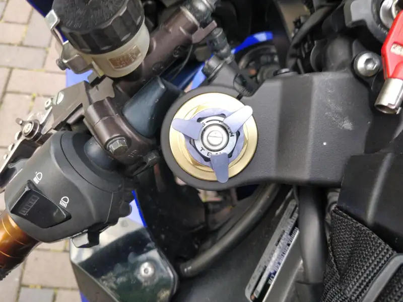 Honda Fireblade - foto 8