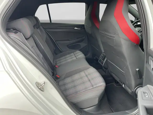 Volkswagen Golf view 6