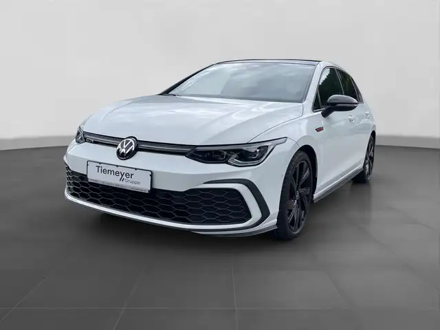 Volkswagen Golf view 2