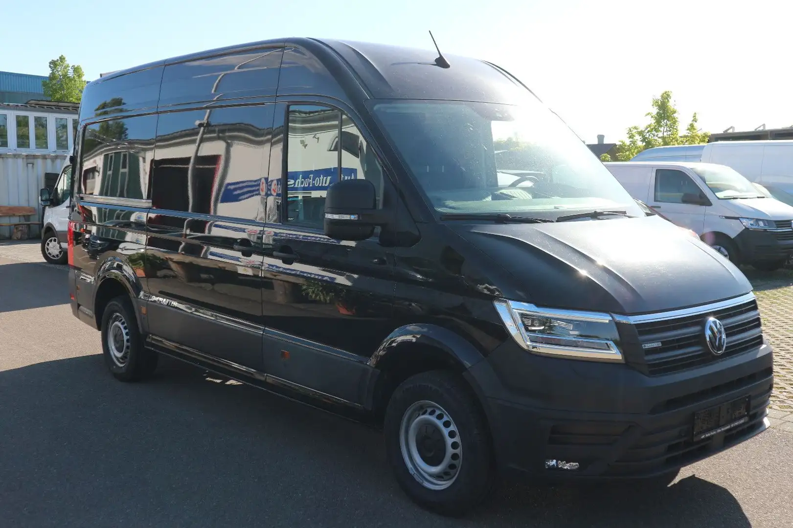 Volkswagen e-Crafter Kasten MR Hochdach Elektro Kamera Navi Negro - 2