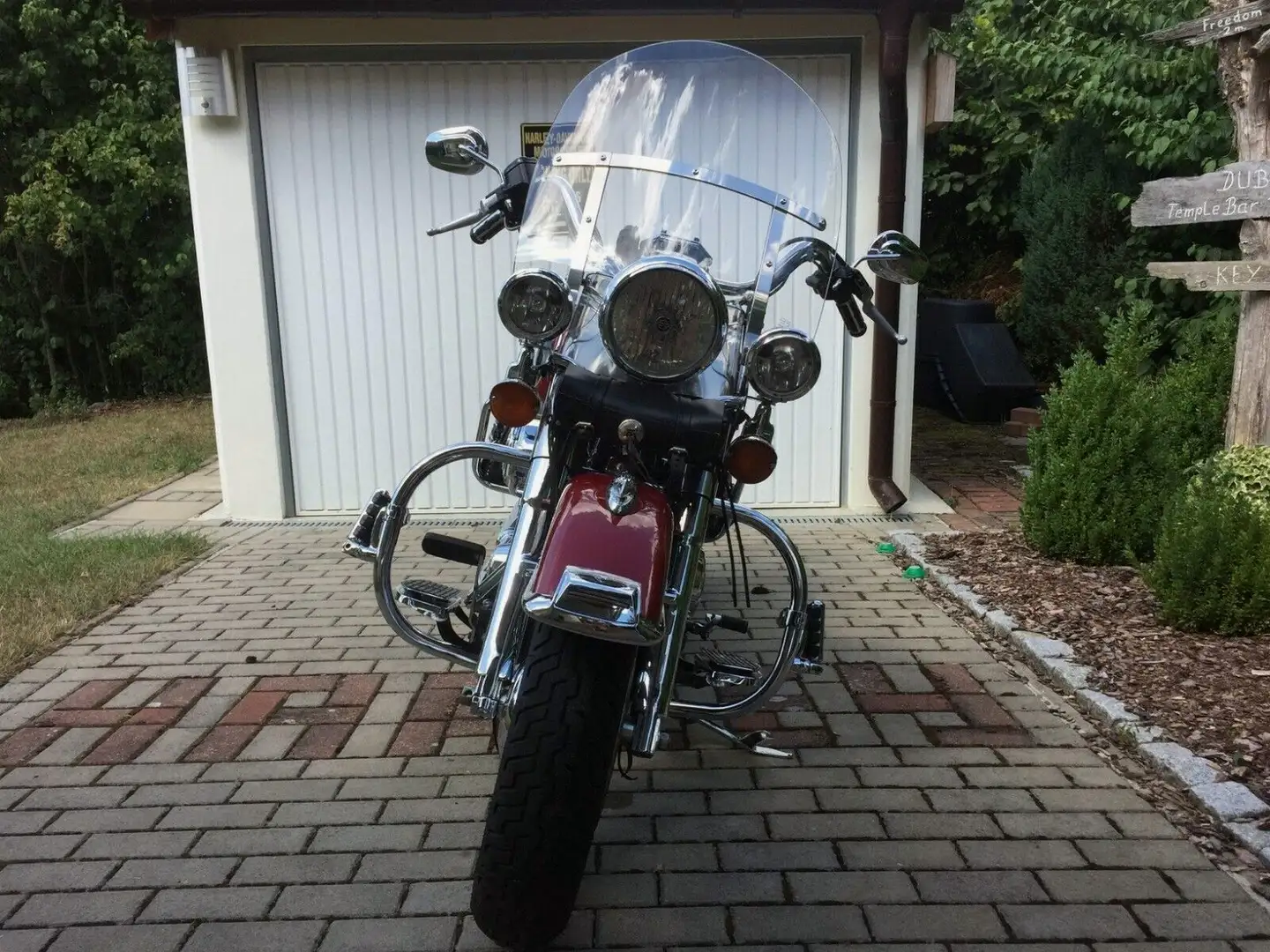 Harley-Davidson Heritage Softail Classic FLSTC 5HD Negro - 2