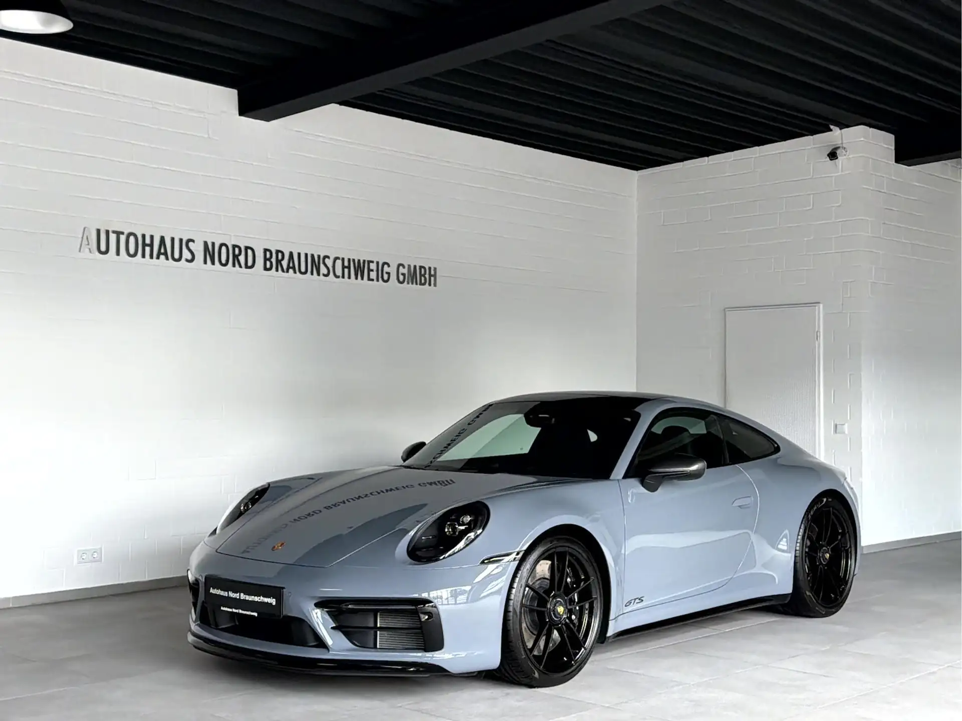 Porsche 911 911 Carrera GTS Coupe 2025 화이트 사진 1