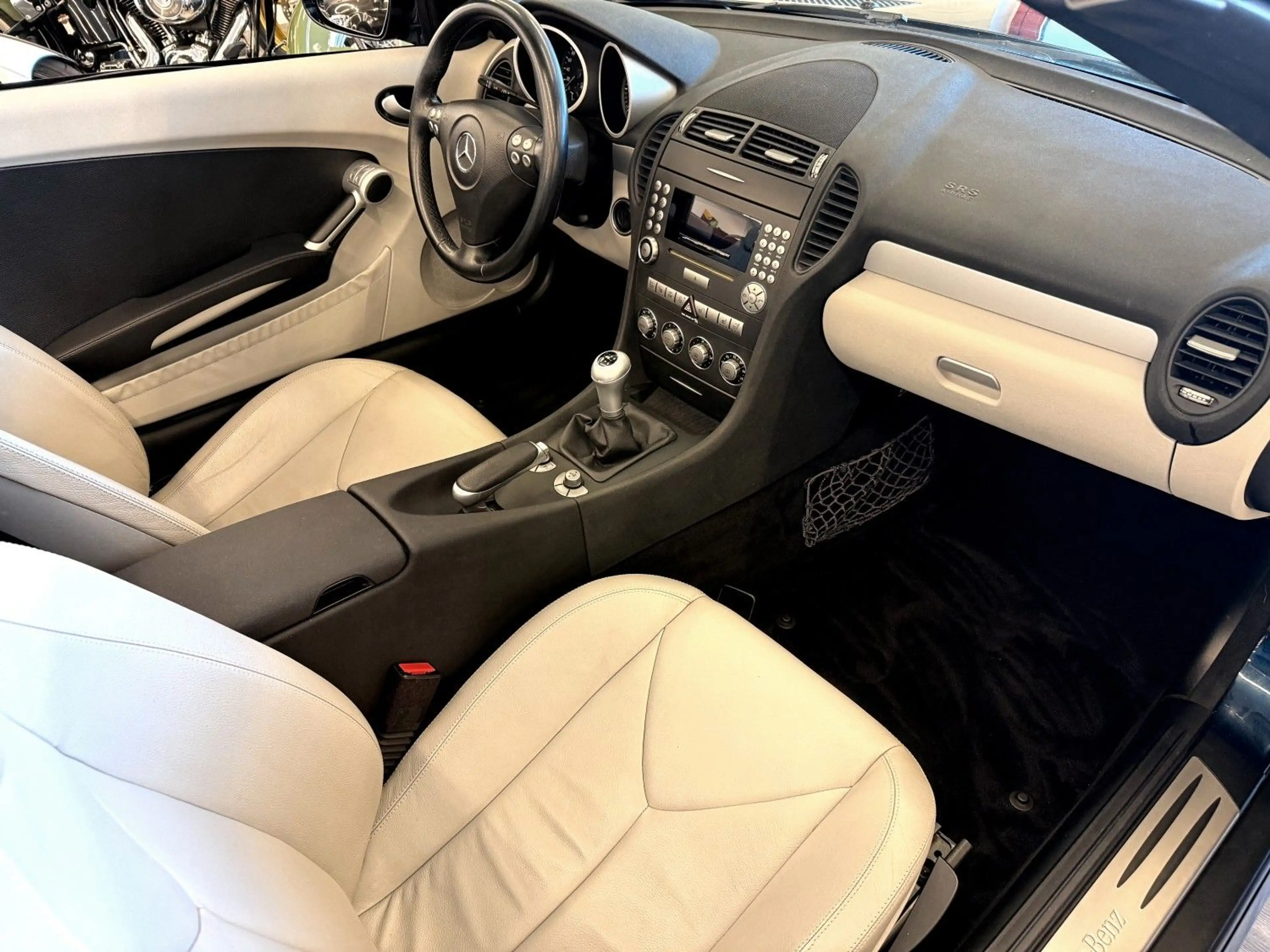 Mercedes-Benz SLK 200 Roadster Leder Klima Airscarf Top — photo 9