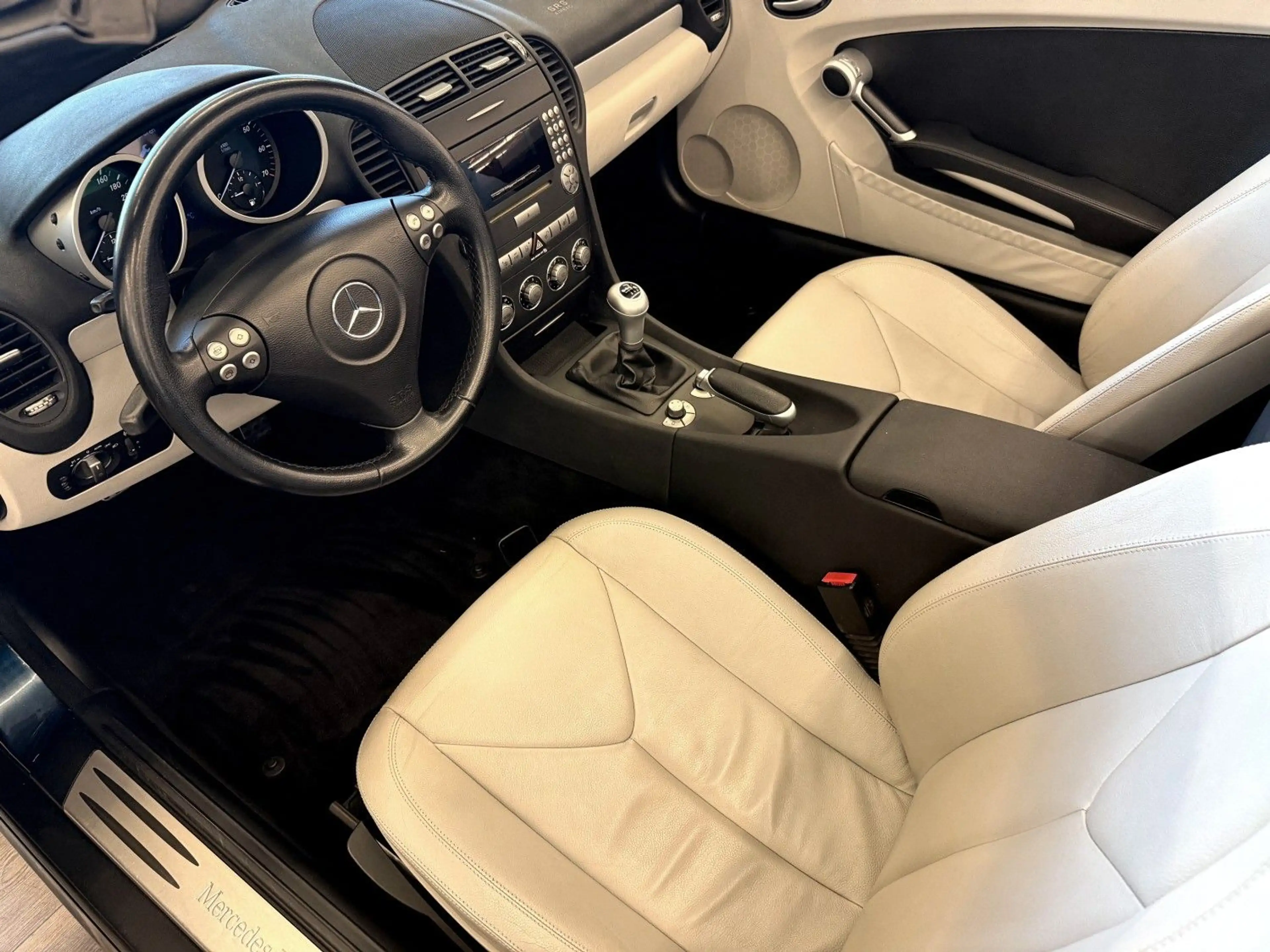 Mercedes-Benz SLK 200 Roadster Leder Klima Airscarf Top — photo 3