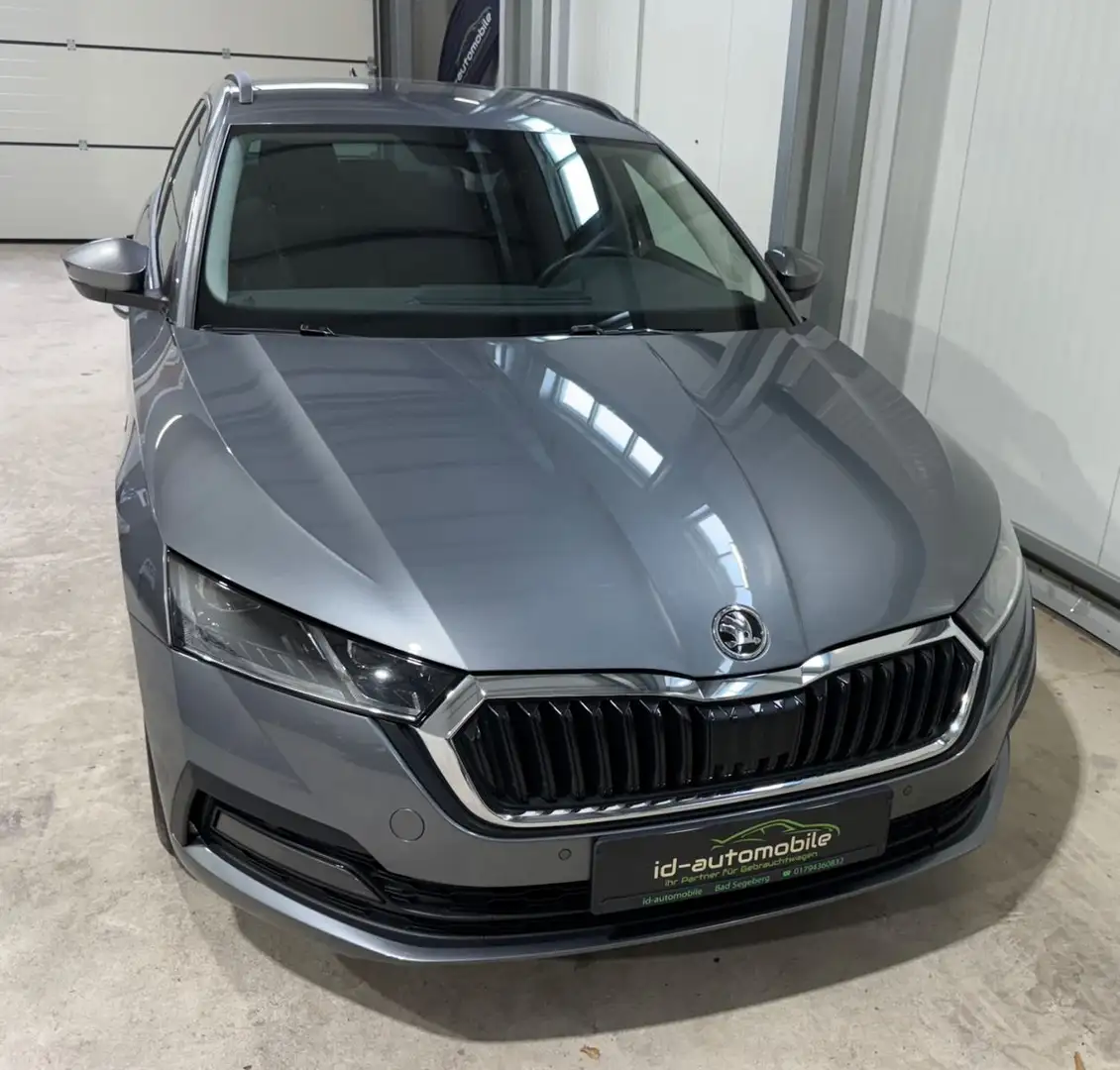 Skoda Octavia Combi Ambition, Keyless, AHK, LED, Navi Gris - 2