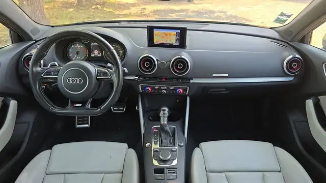 Audi S3 view 11