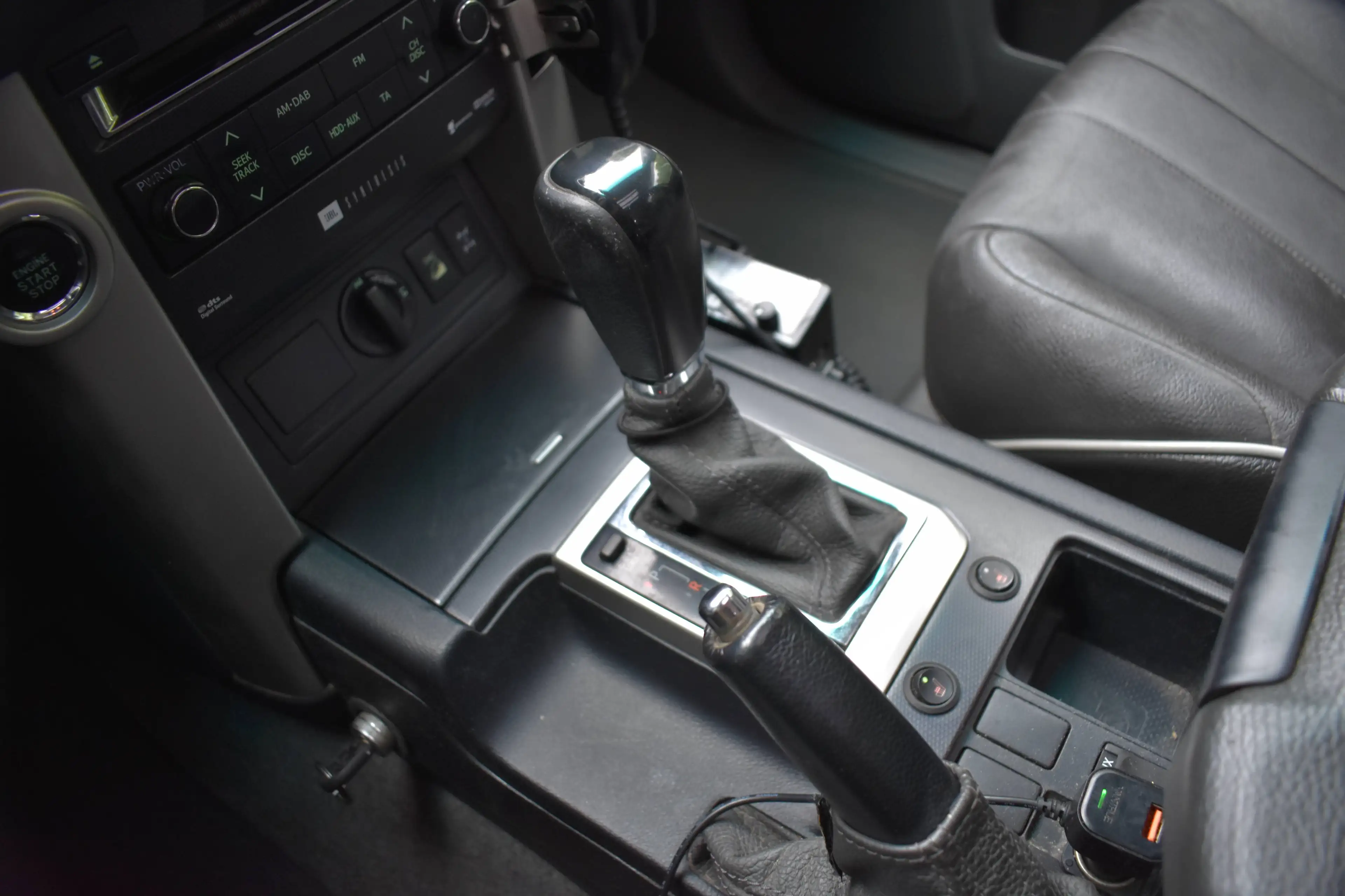 Toyota Land Cruiser Landcruiser 3.0 D-4D Premium — photo 14