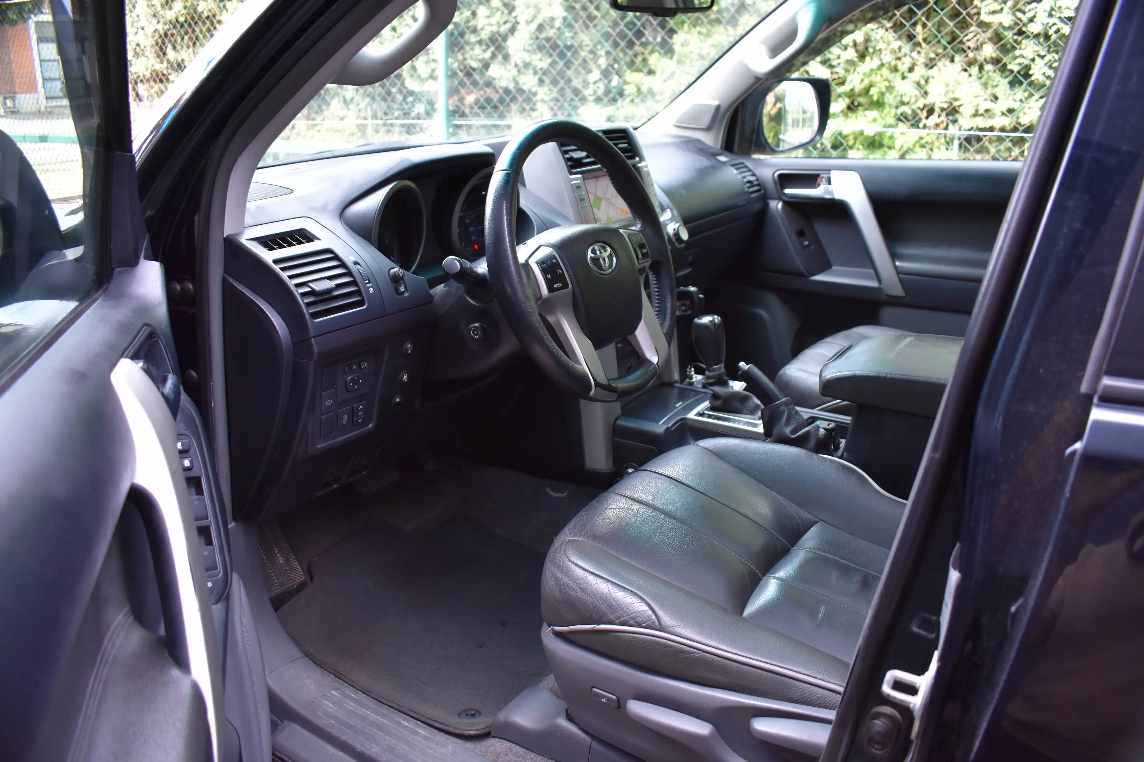 Toyota Land Cruiser Landcruiser 3.0 D-4D Premium — photo 13