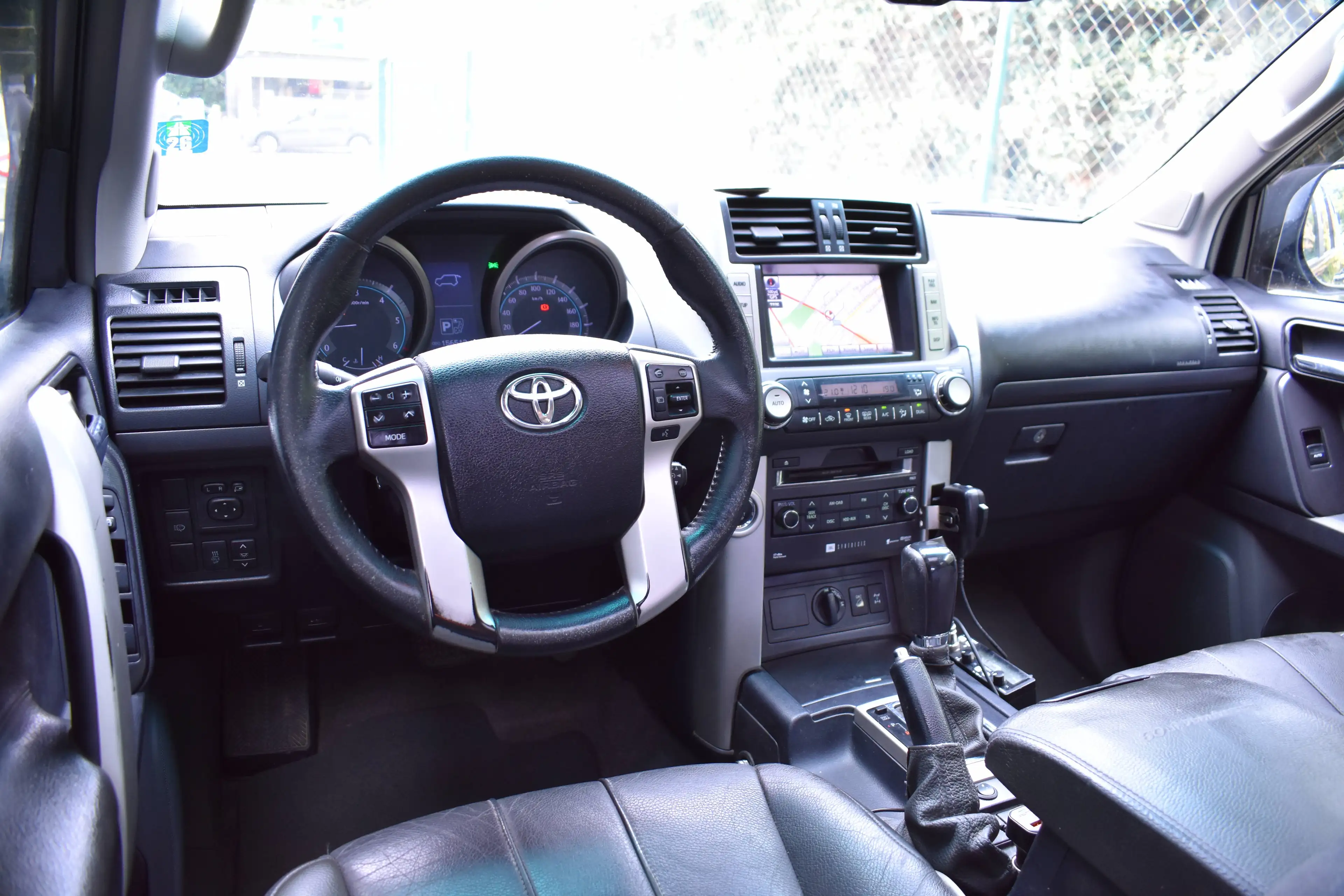 Toyota Land Cruiser Landcruiser 3.0 D-4D Premium — photo 2