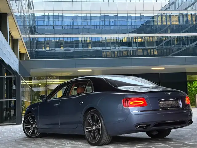 Bentley Flying Spur Continental Flying Spur V8 Ansicht 3