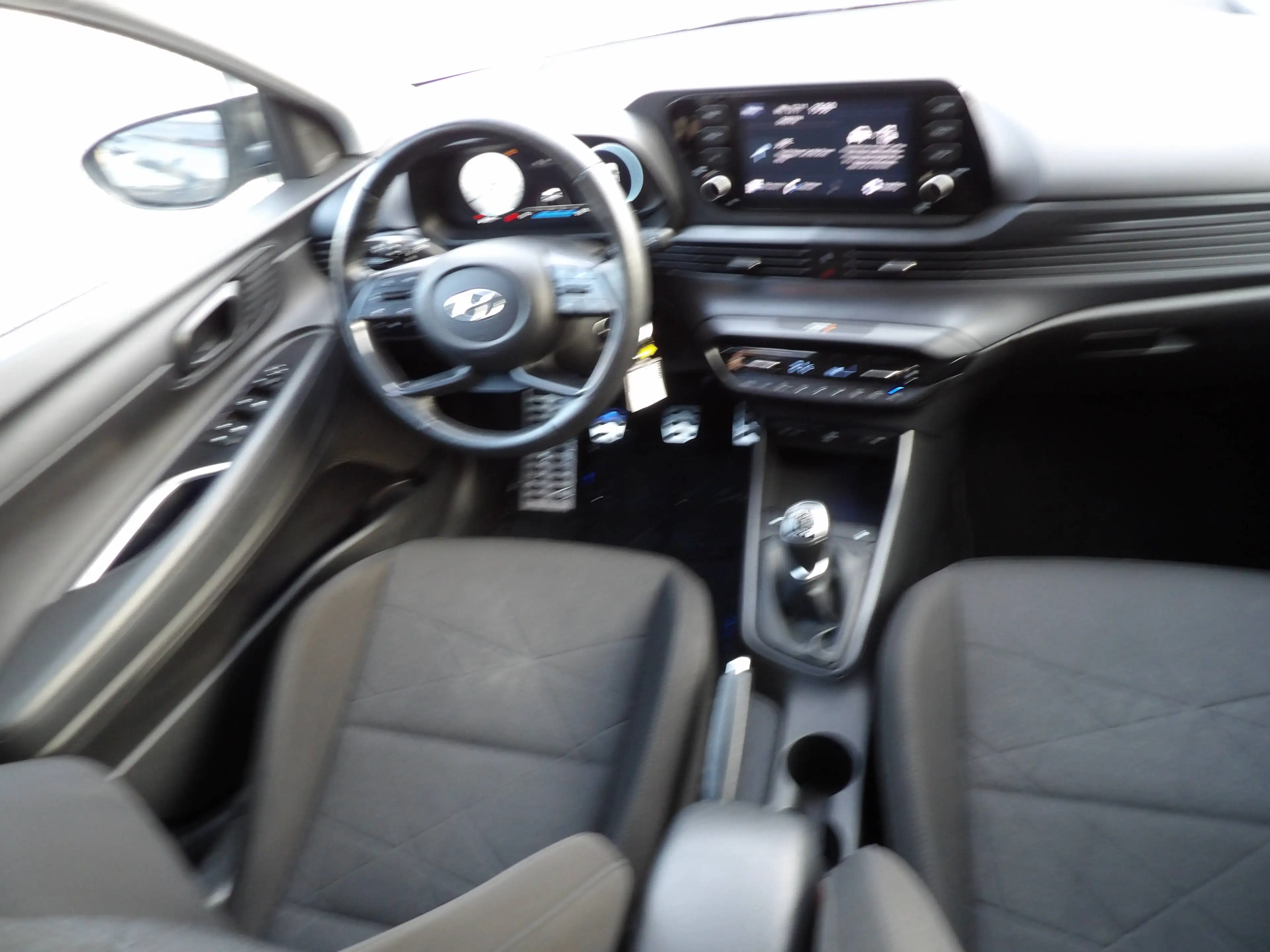 Hyundai BAYON Bayon 1.0 T-GDi Twist — photo 8