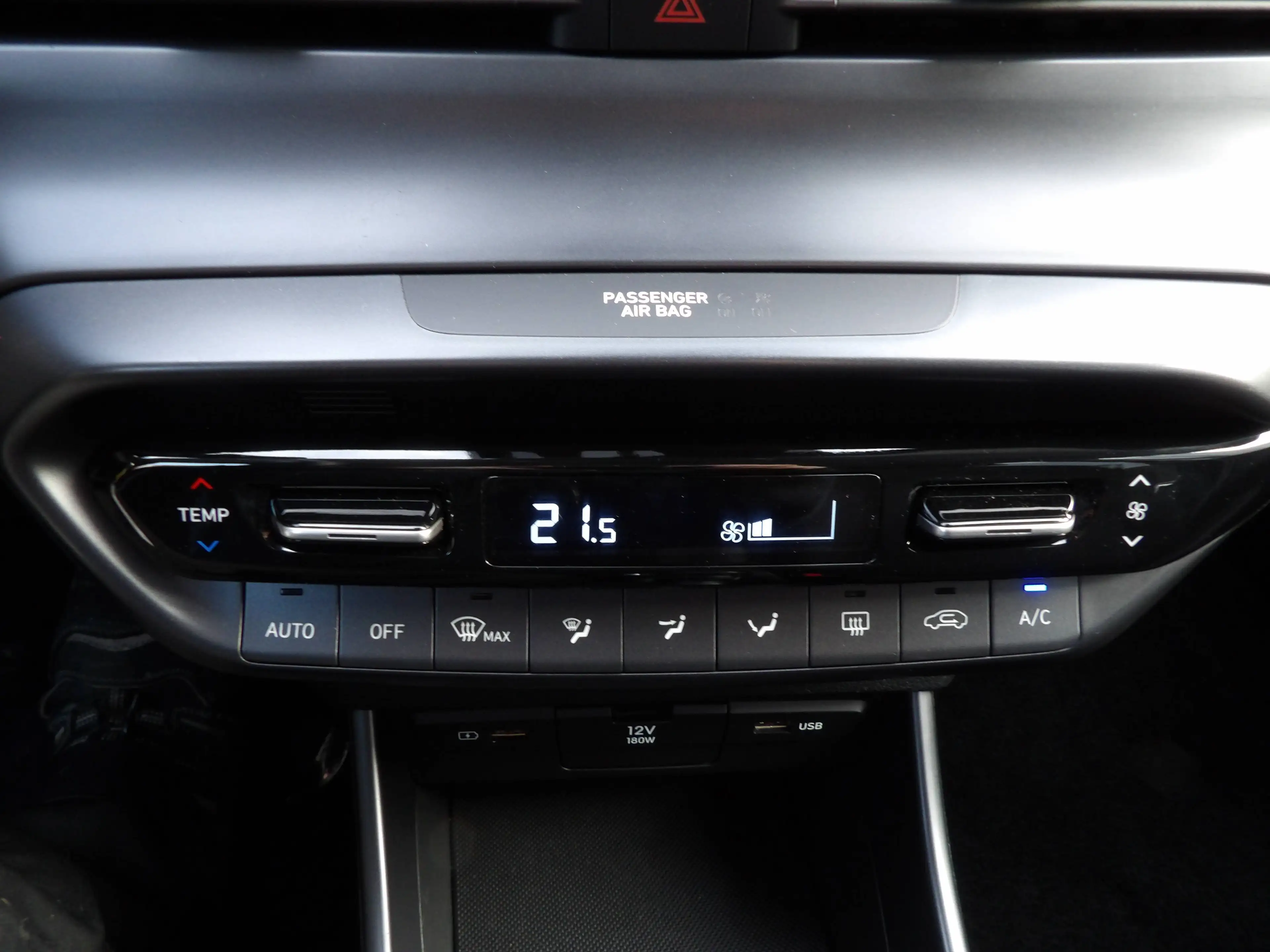 Hyundai BAYON Bayon 1.0 T-GDi Twist — photo 17