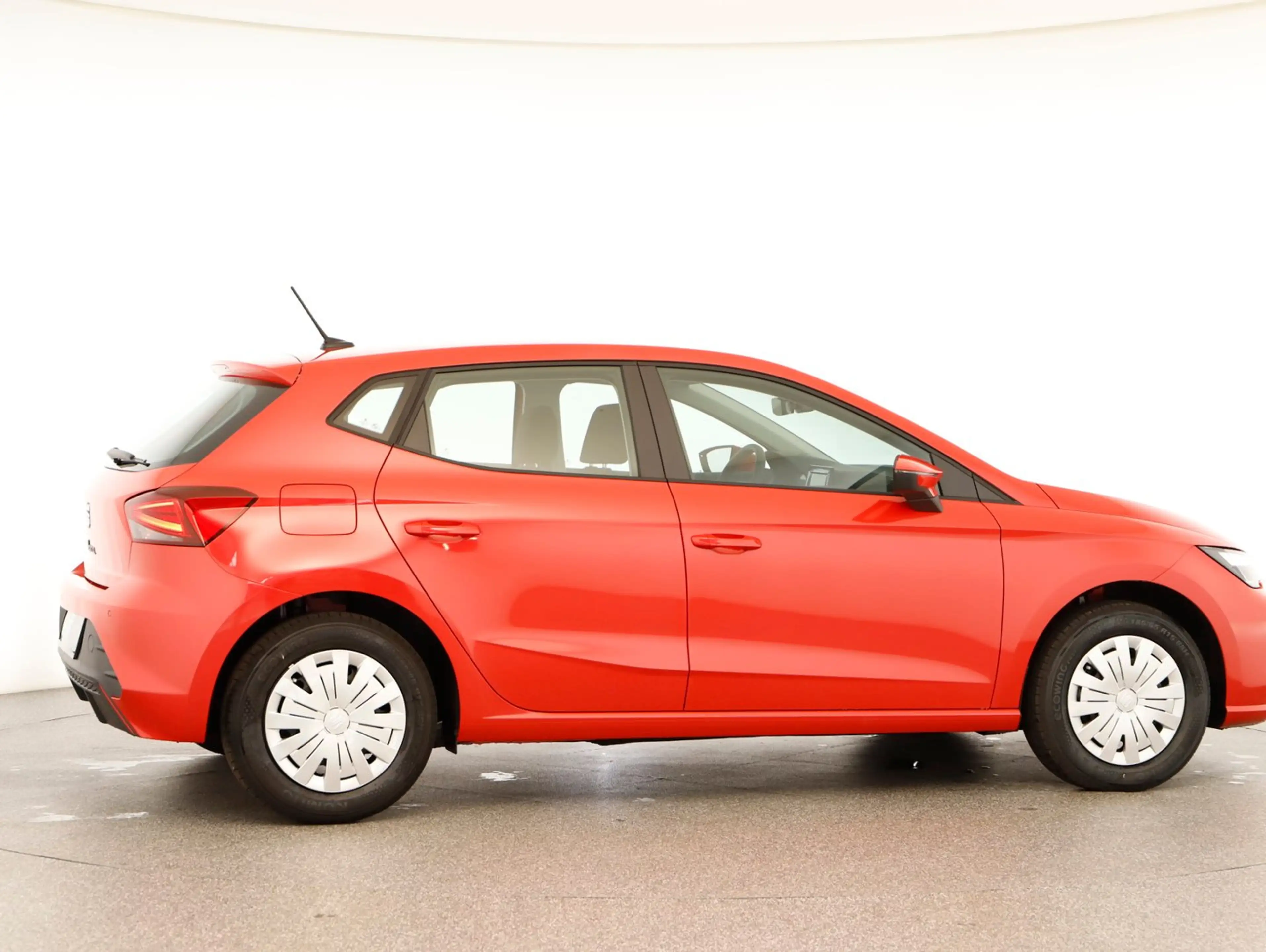SEAT Ibiza Reference Edition 1.0 80PS — photo 4