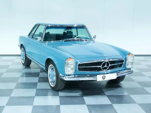 Mercedes-Benz 230 SL Top restored only 2.581km