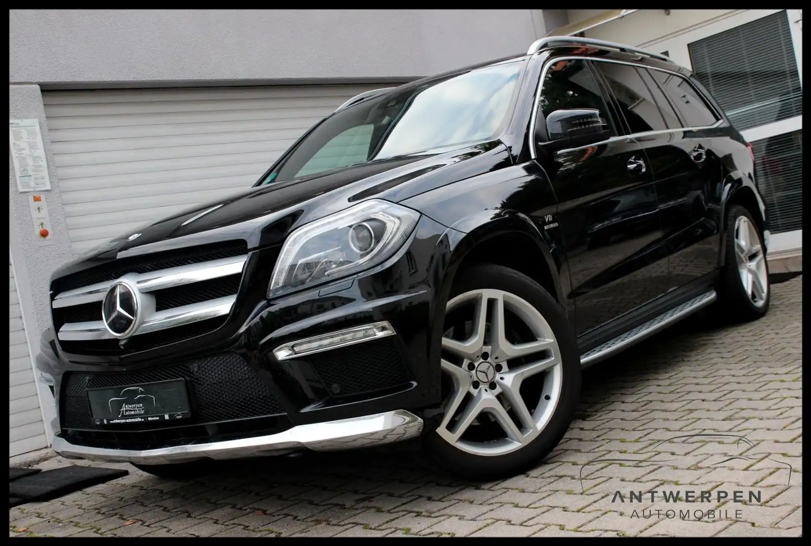 Mercedes-Benz GL 500 *4Matic*AMG*ADS*GLD*7Sitze*AHK*Navi*ACC* Schwarz - 1