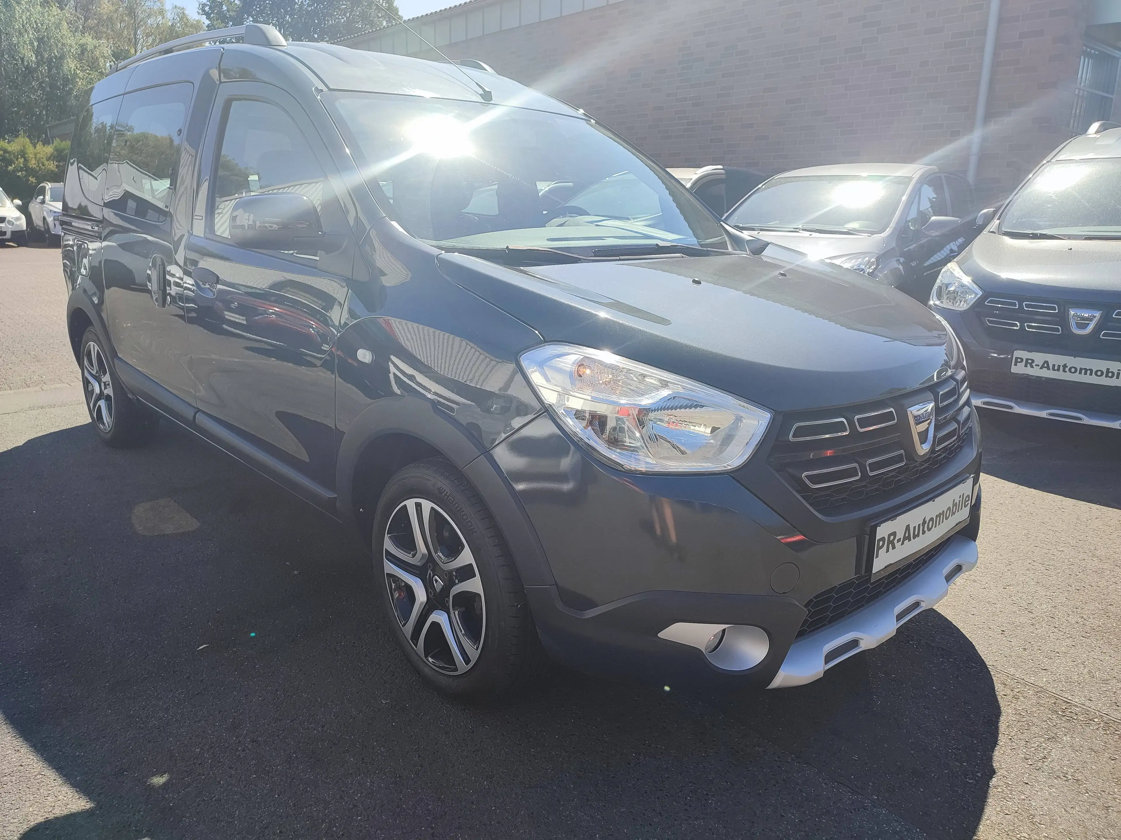 Dacia Dokker Stepway Navigation+Cam/Klima/AHK — photo 3