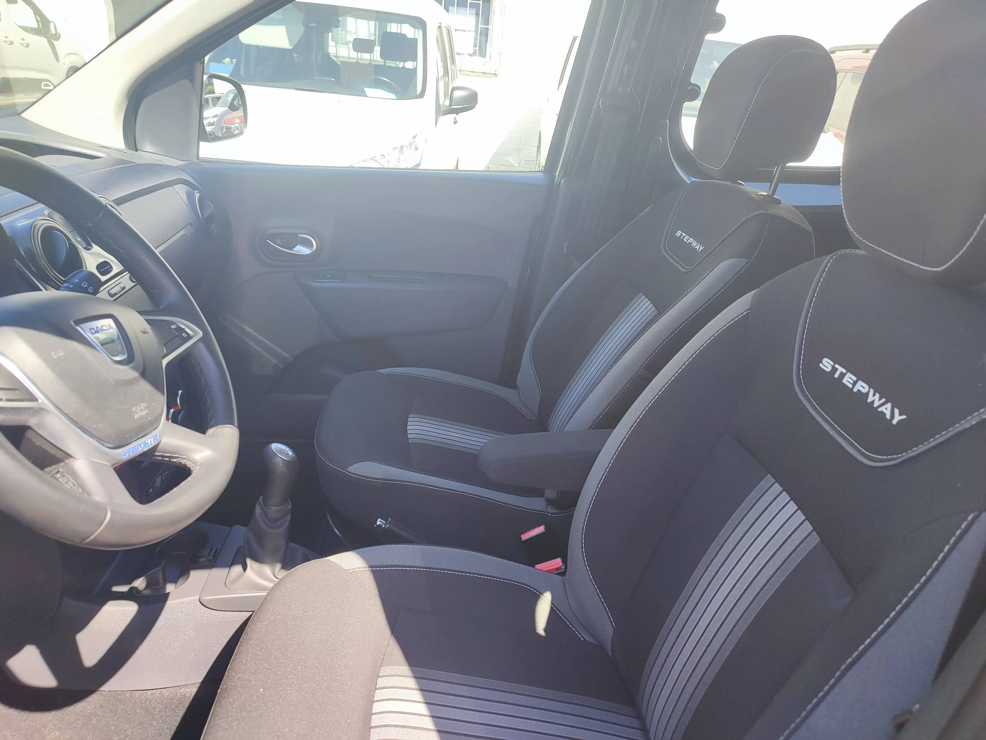 Dacia Dokker Stepway Navigation+Cam/Klima/AHK — photo 4