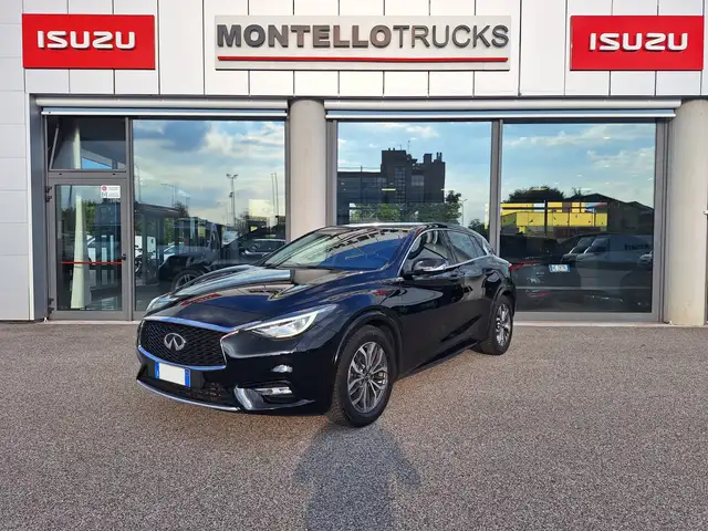 Infiniti Q30 Q30 1.5d Business 109cv dct