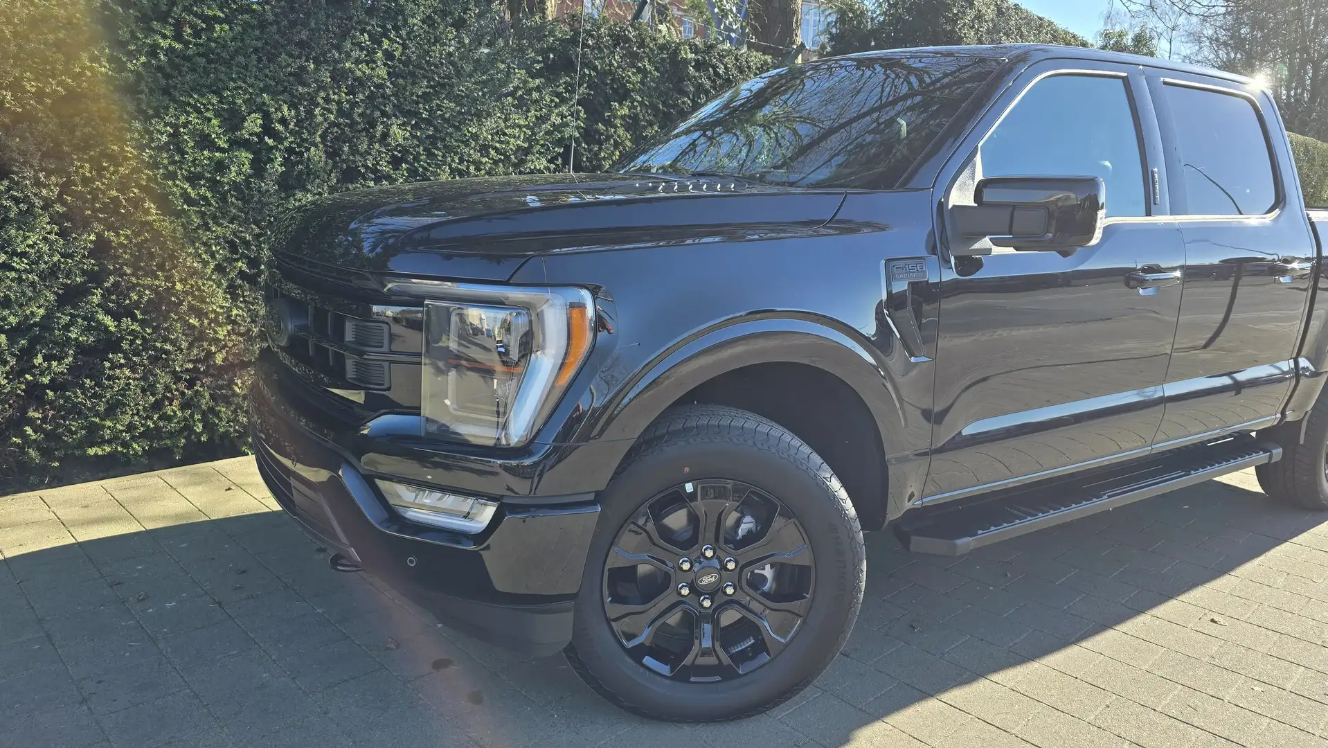 Ford F 150 LARIAT 5.0 L ECOTEC - V8 €66.900,-excl btw Noir - 2