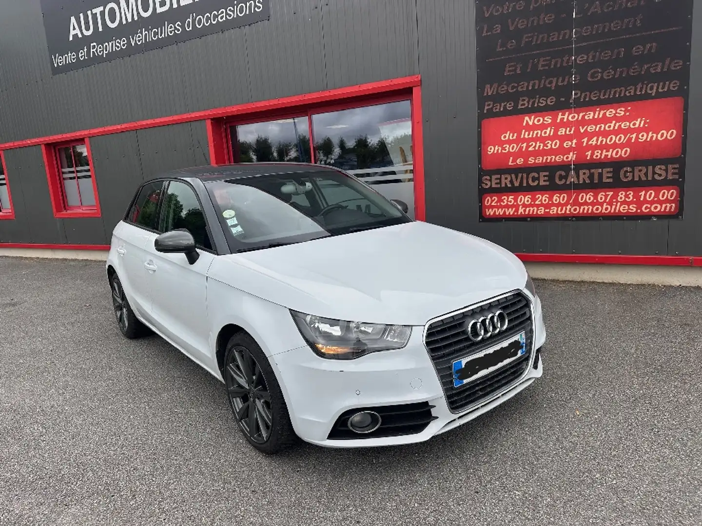 Audi A1 1.6 TDI 90 Ambition Luxe S tronic - 1