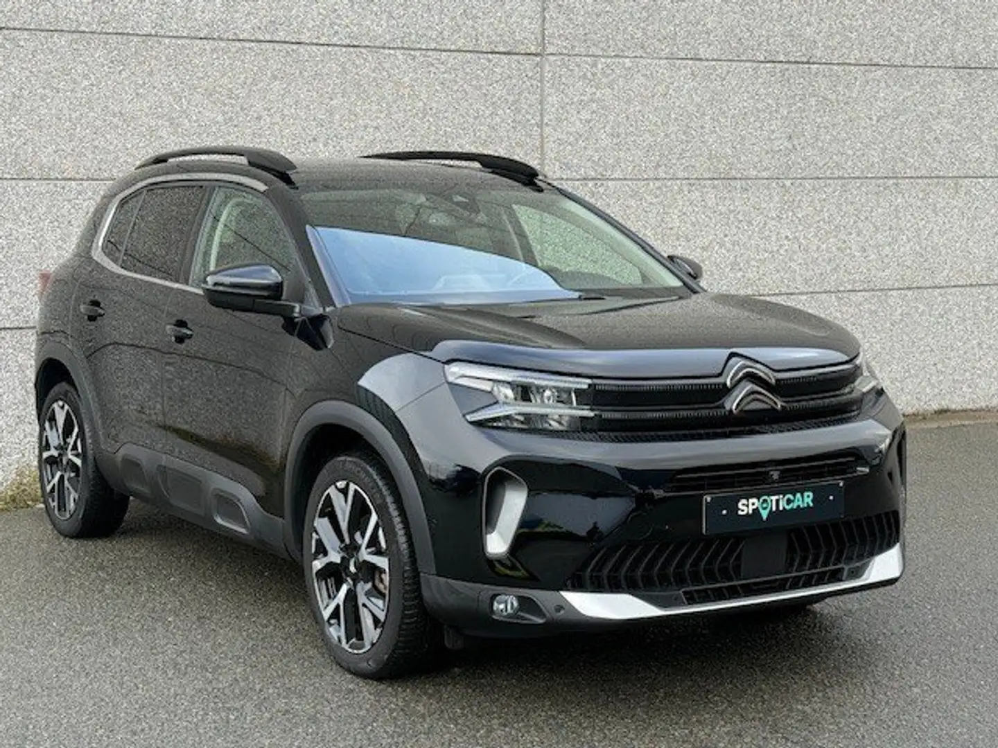 Citroen C5 Aircross *GPS*CAMERA*LEDER* 1.2 BENZ 130 PK EAT SHINE PACK Zwart - 1