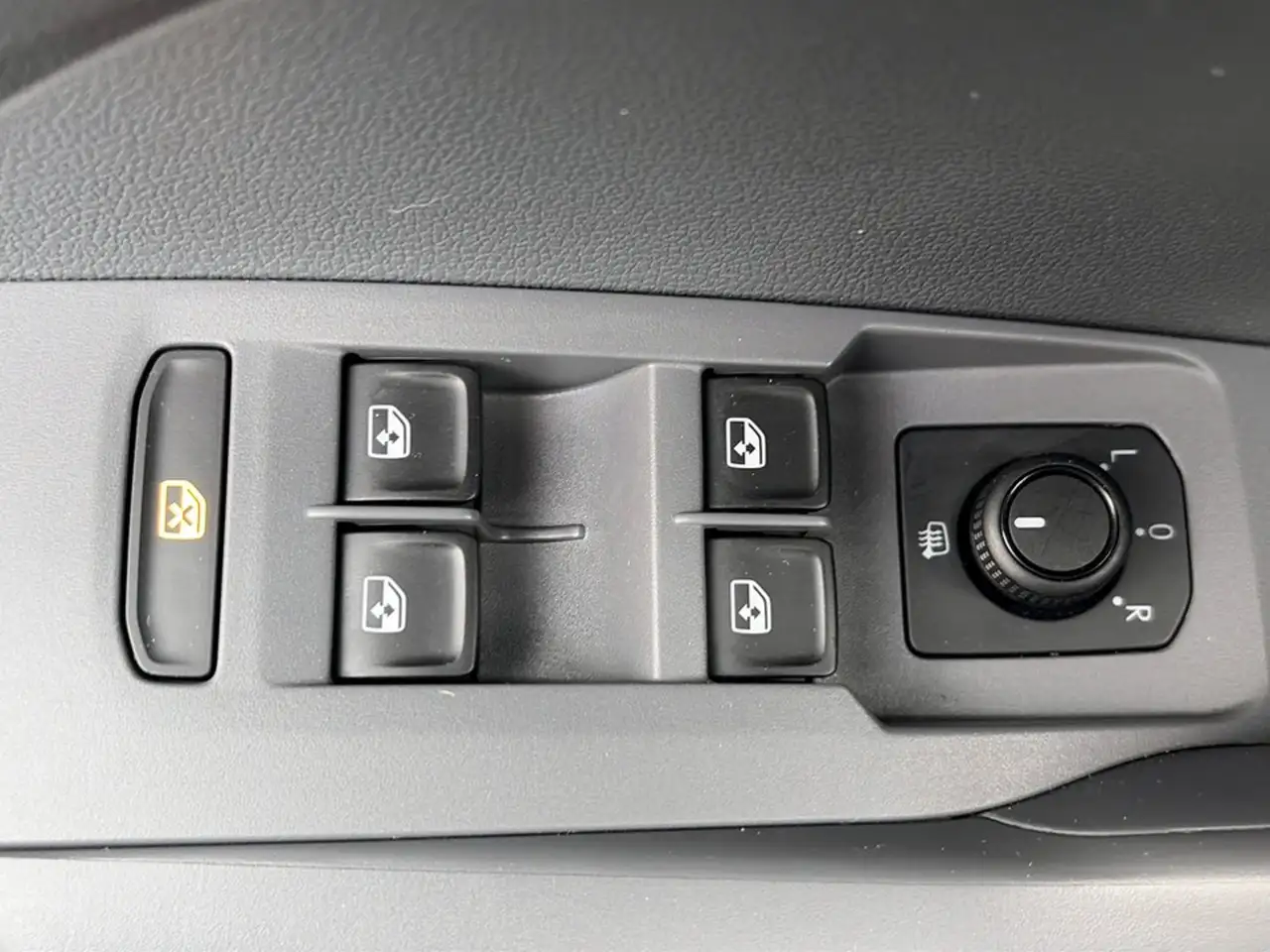 Volkswagen T-Cross Life TSI, миниатюра 6