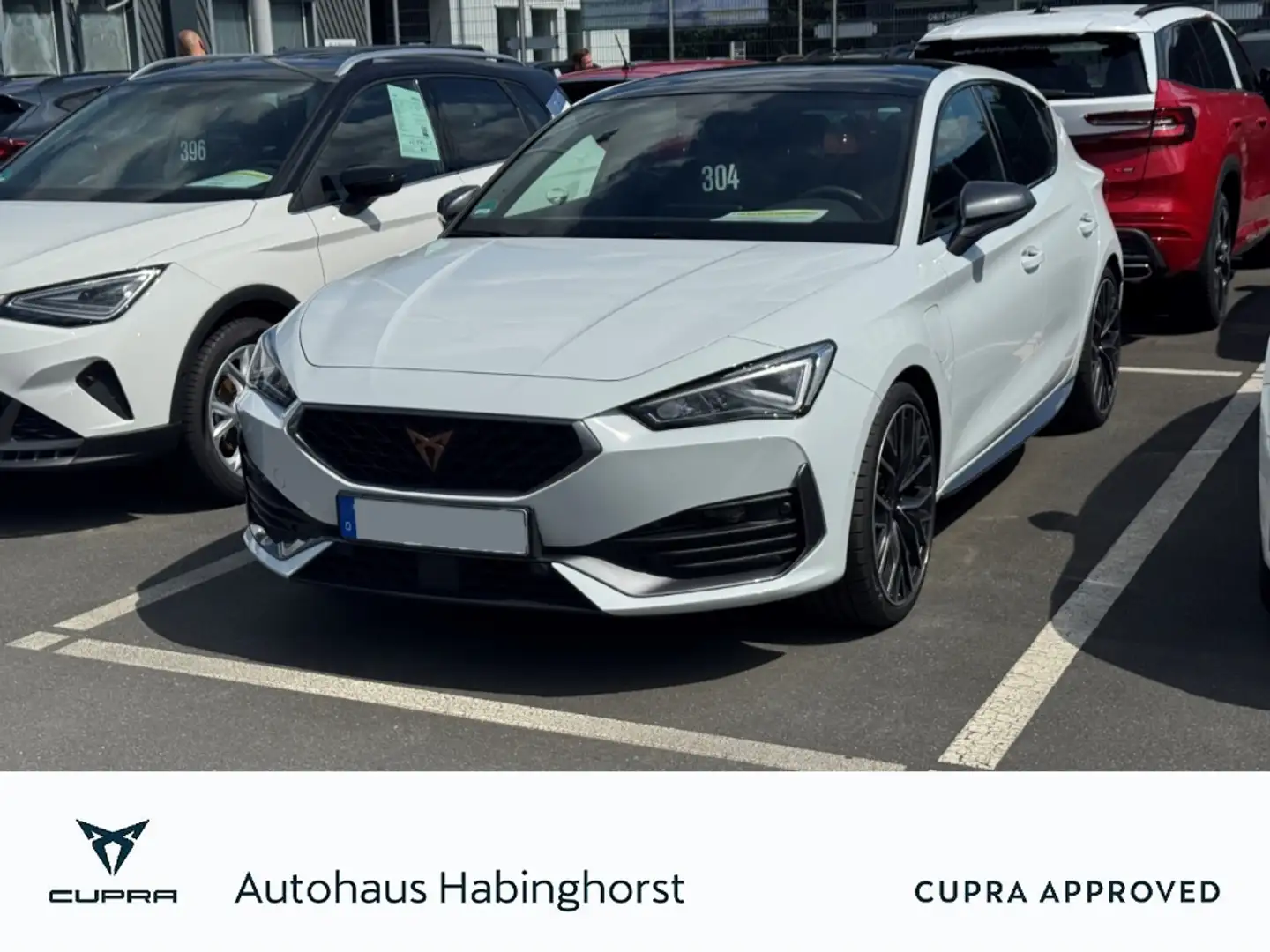 CUPRA Leon 1.4 e-Hybrid DSG VZ Navi DCC Pano ParkAssist 19Alu Weiß - 1