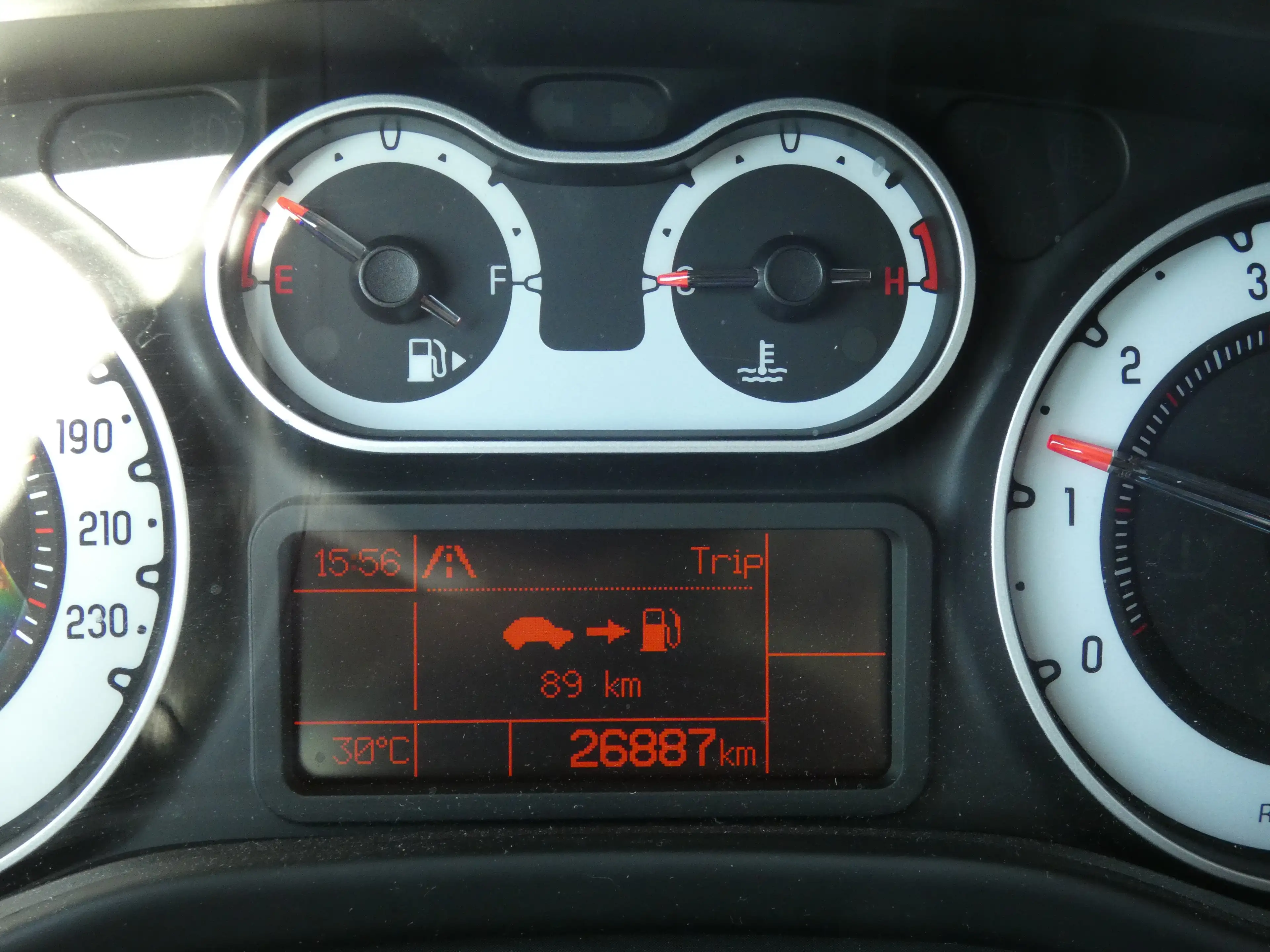Fiat 500L Living 0.9 TwinAir 7-Sitzer, 16" Alu, WR, PDC, Top — photo 10