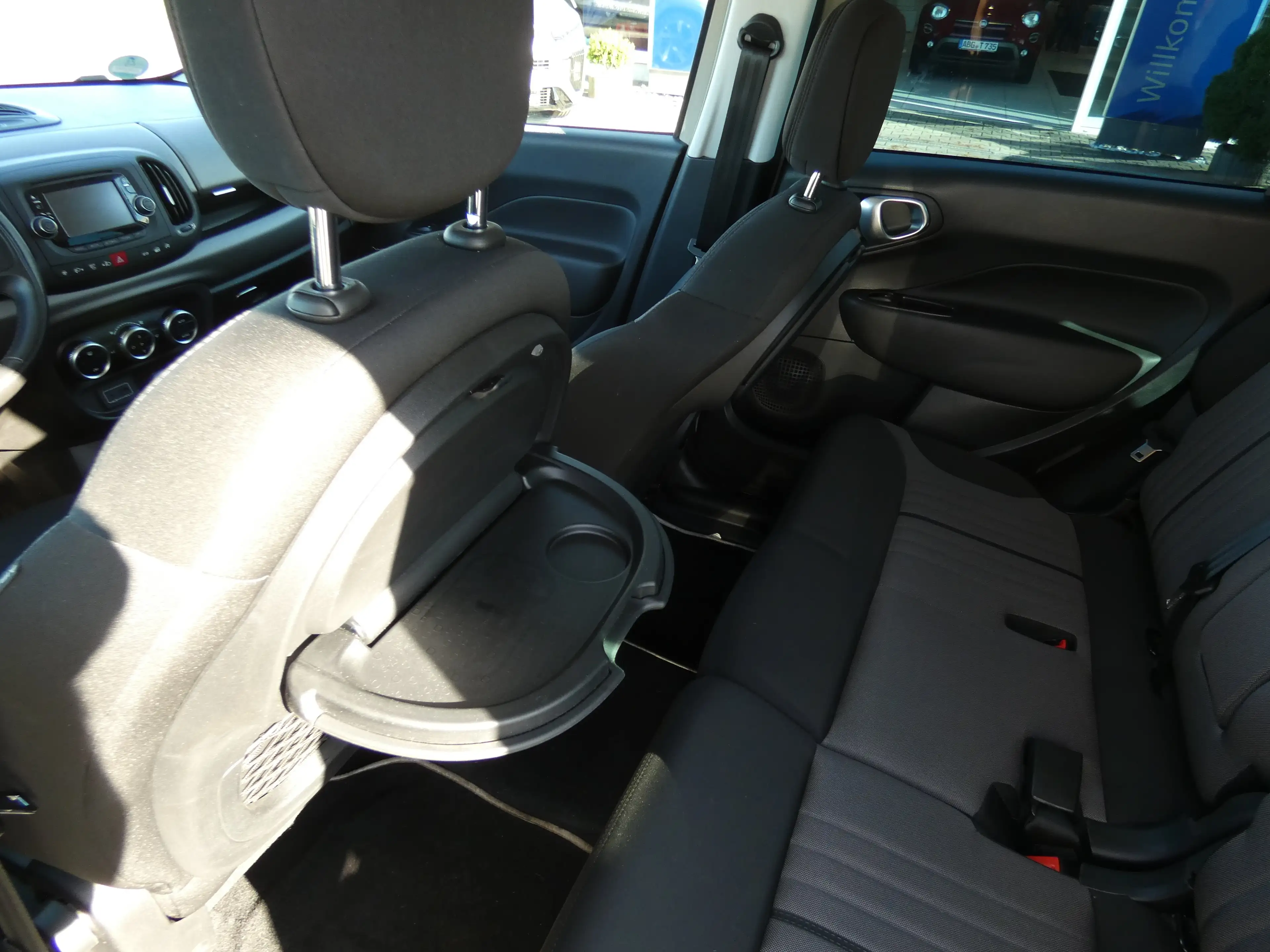 Fiat 500L Living 0.9 TwinAir 7-Sitzer, 16" Alu, WR, PDC, Top — photo 8