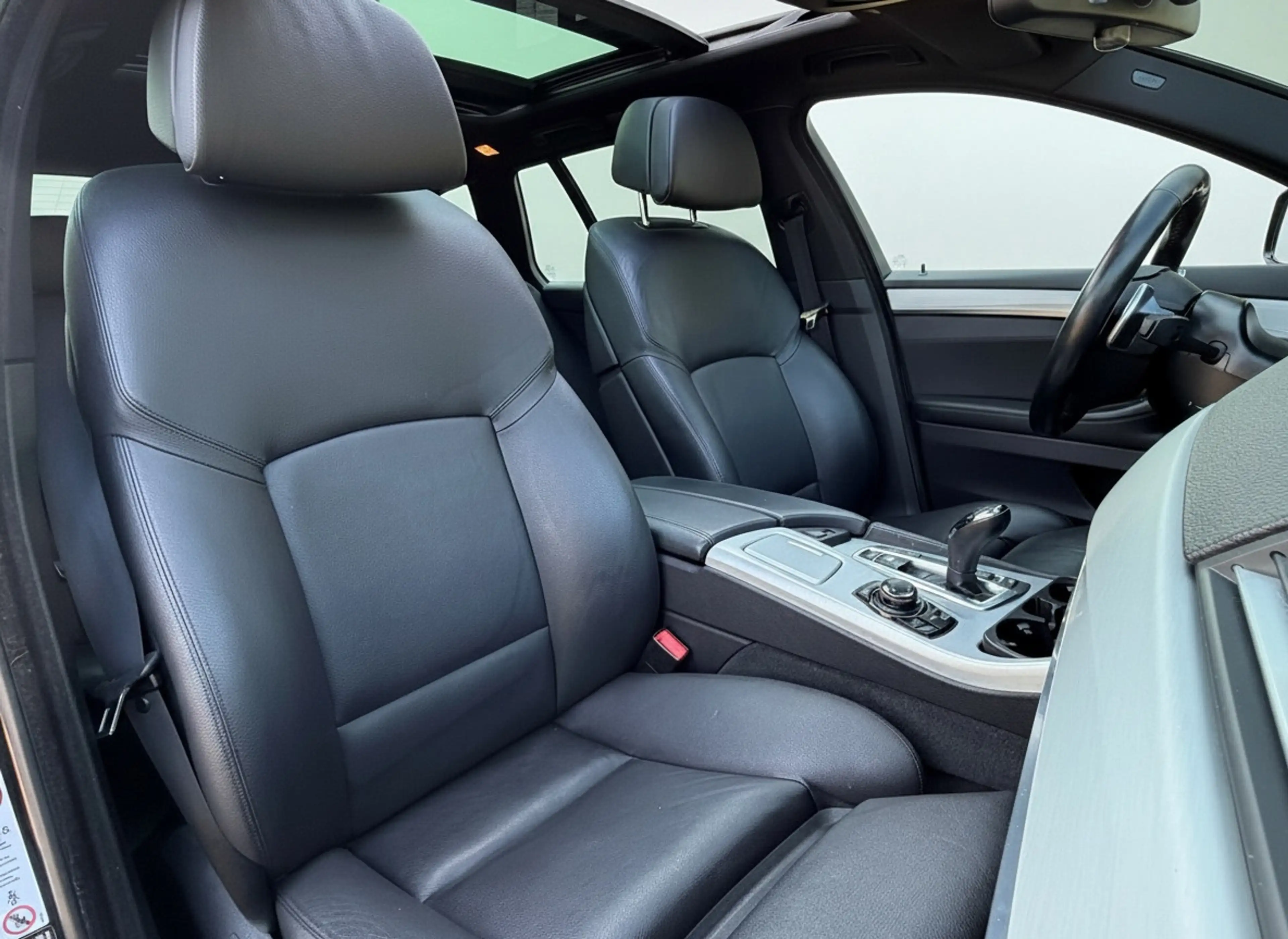 BMW 535 5-serie Touring 535xd 313 pk High Executive M spor — photo 4