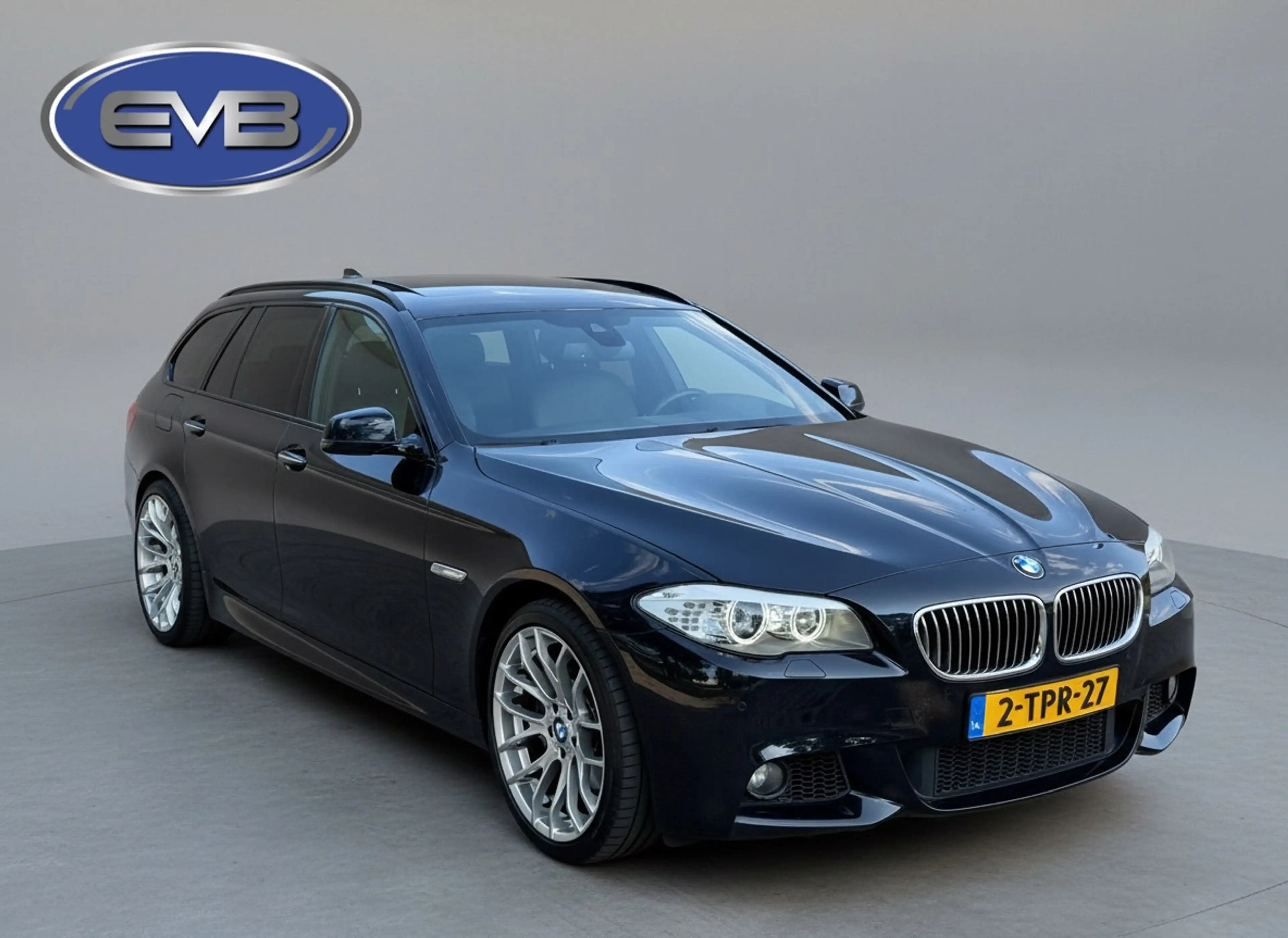 BMW 535 5-serie Touring 535xd 313 pk High Executive M spor — photo 3
