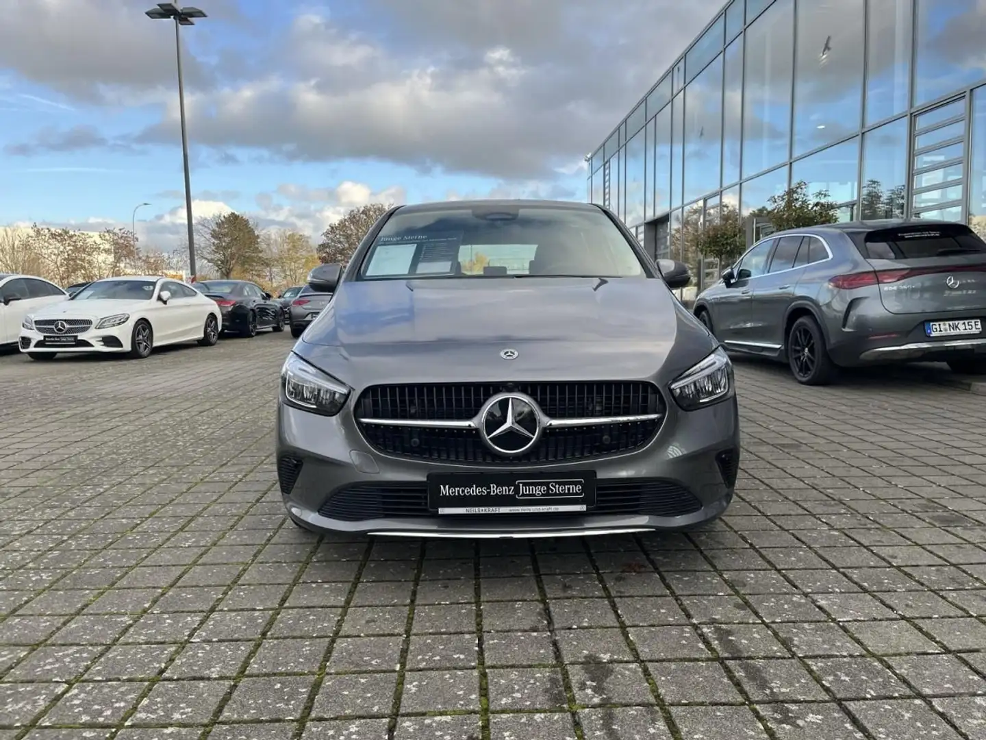 Mercedes-Benz B 200 PROGRESSIVE Grau - 2