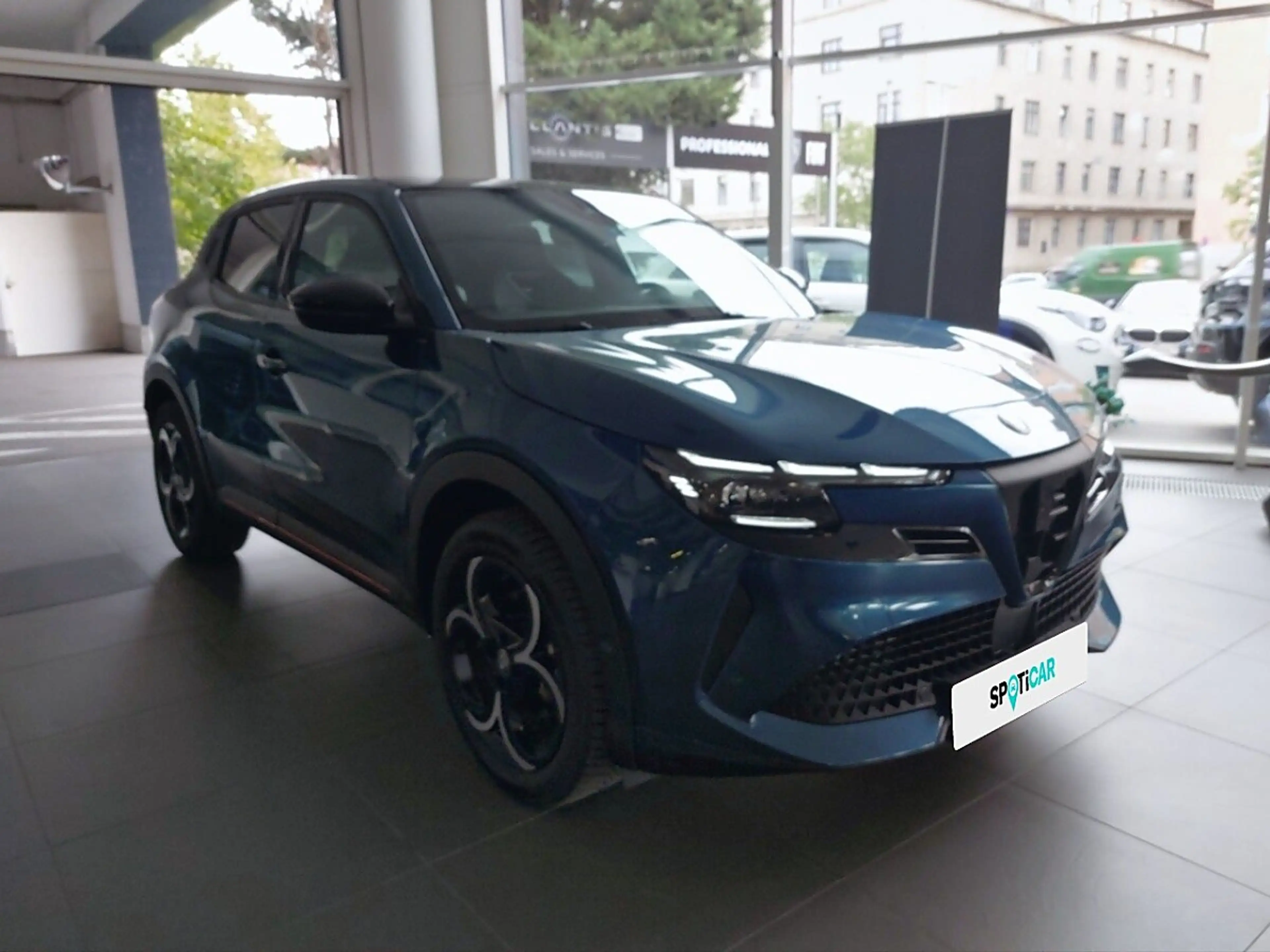 Alfa Romeo Junior IBRIDA SPECIALE HYB — photo 3