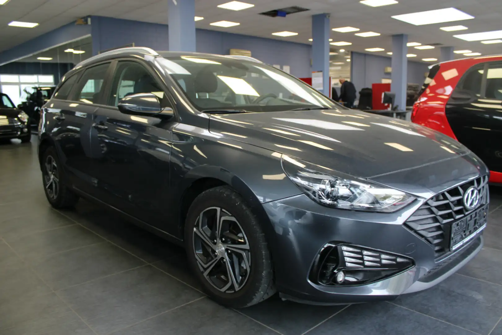 Hyundai i30 Kombi 1.0 T-GDI DCT Select Grau - 1