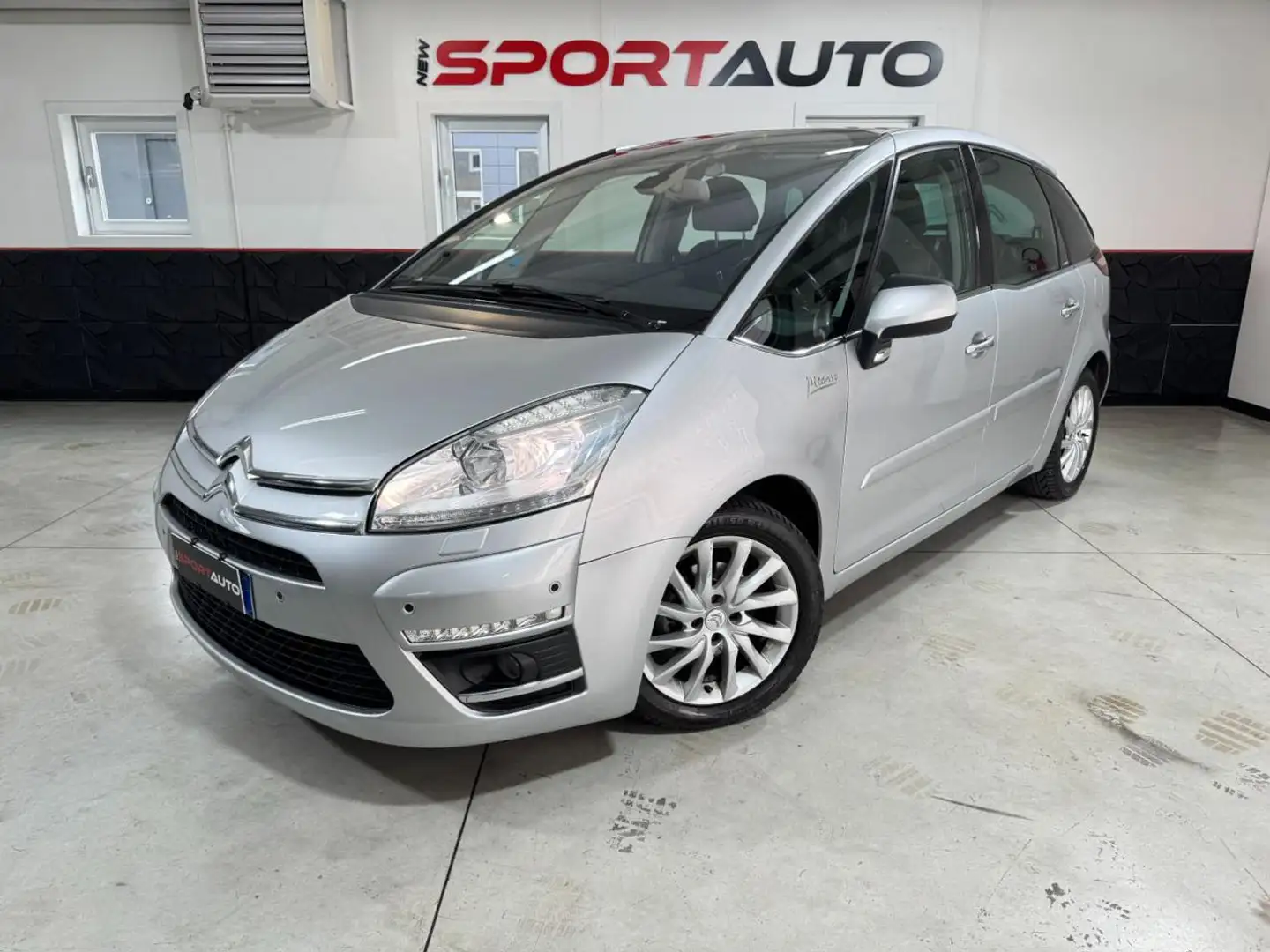 Citroen C4 Grand Picasso 1.6 HDi 110 FAP CMP6 Exclusive Zilver - 1