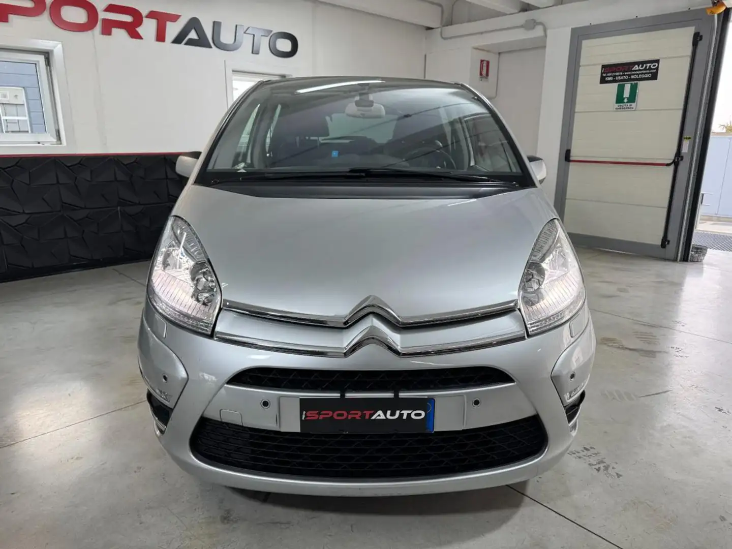Citroen C4 Grand Picasso 1.6 HDi 110 FAP CMP6 Exclusive Zilver - 2