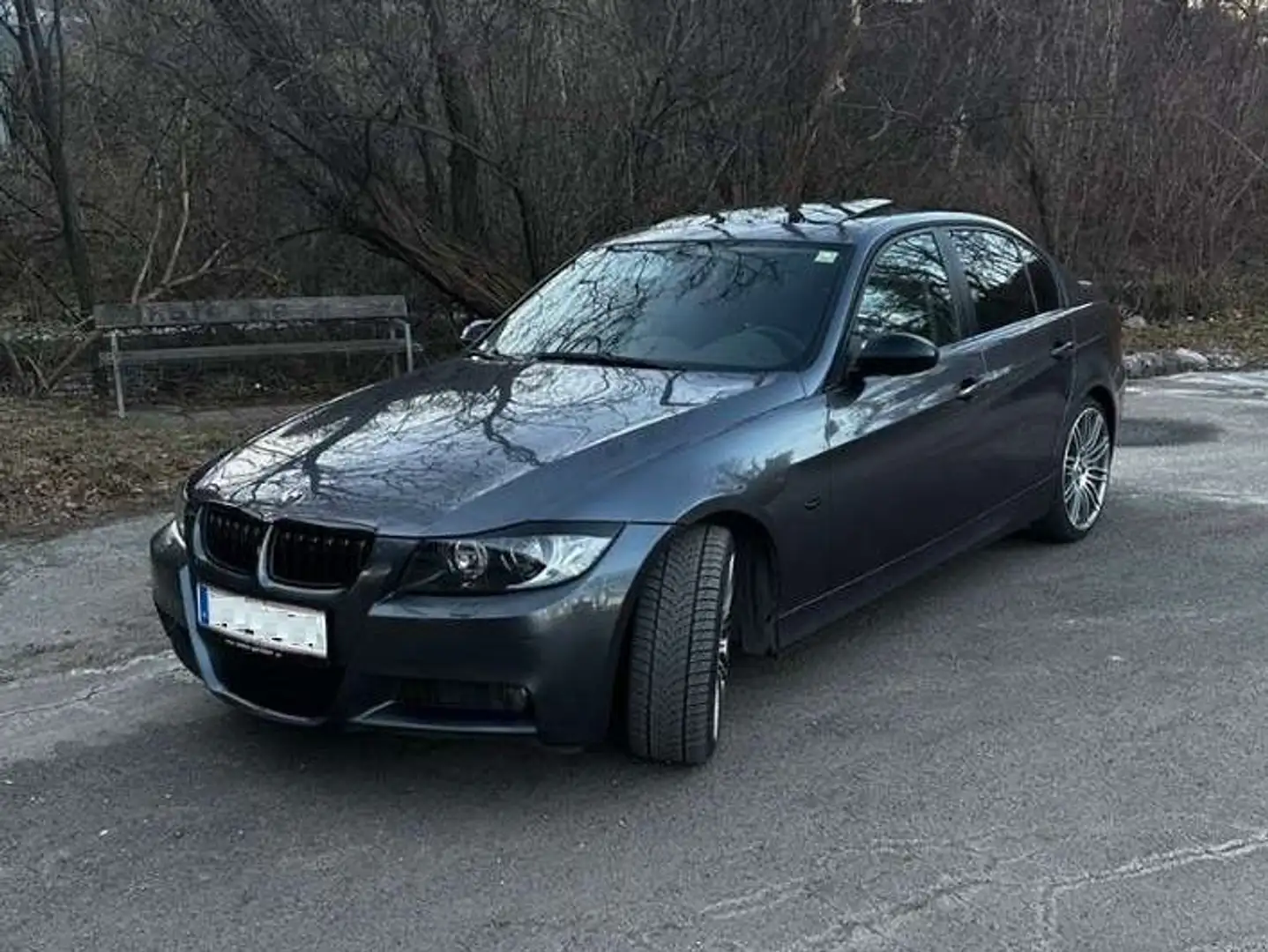 BMW 320 320d Grau - 2