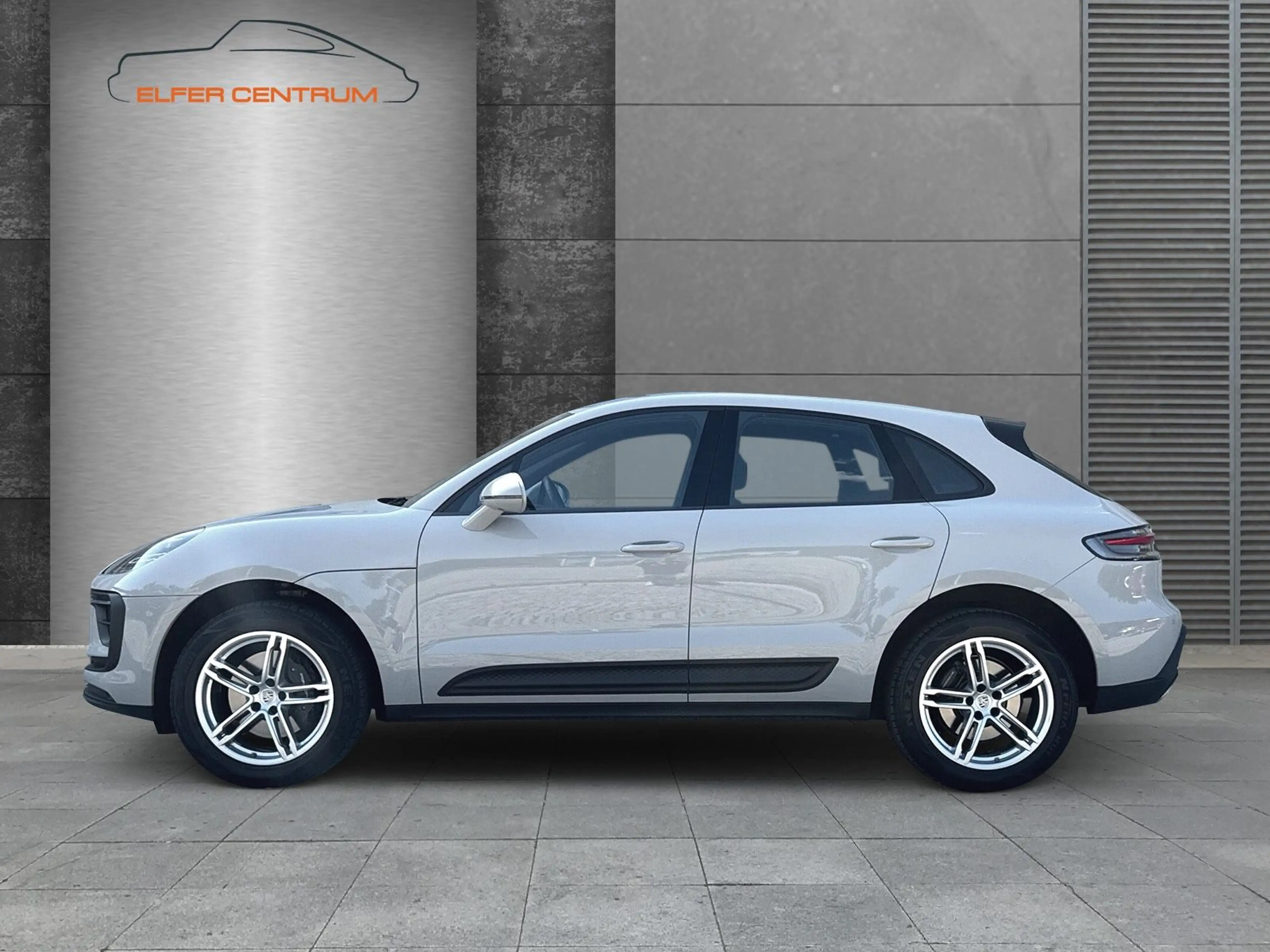 Porsche Macan / BOSE / Pano / Standheizung — photo 2
