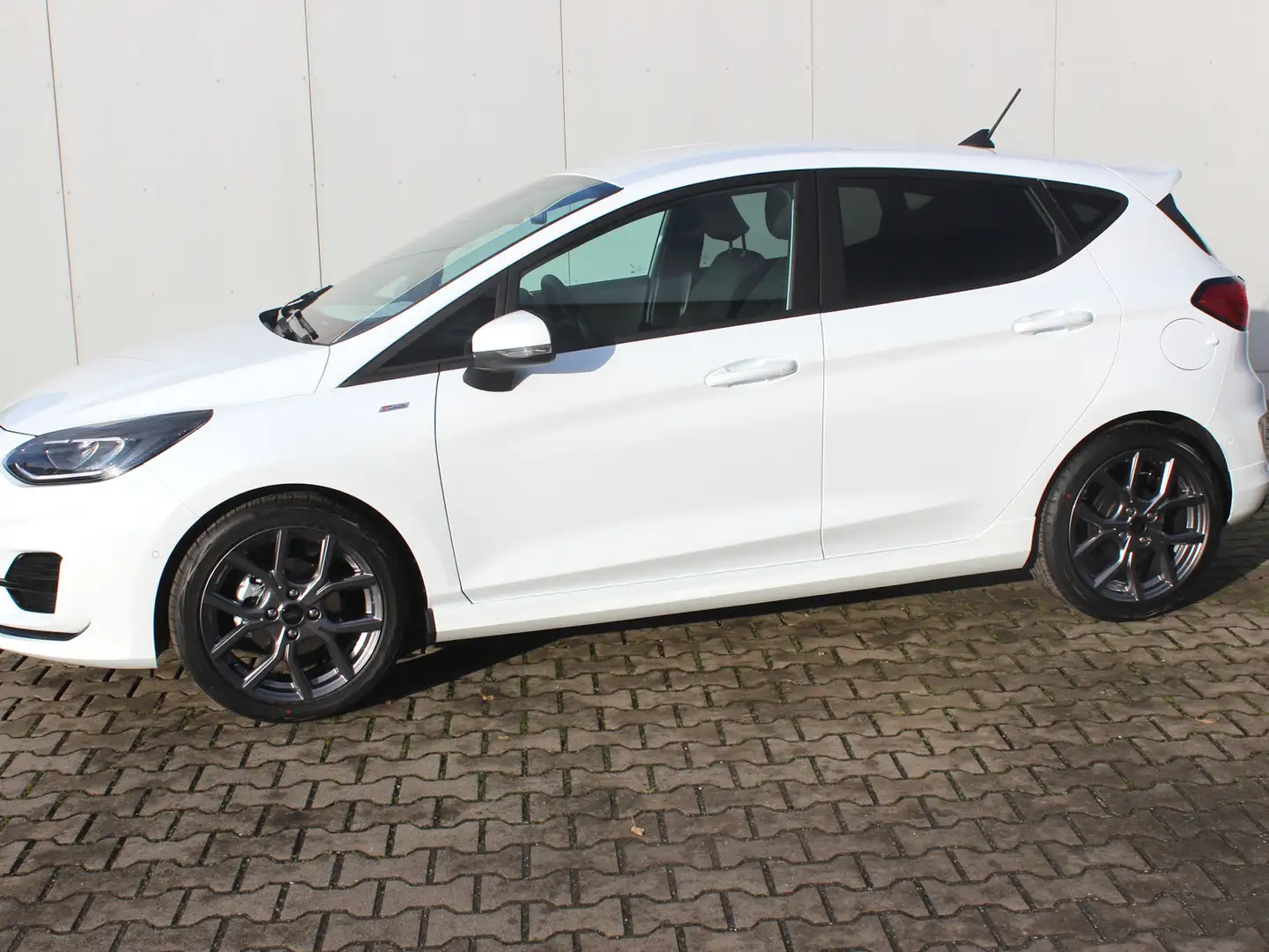 Ford Fiesta ST-Line 1,0 EcoBoost Hybrid Weiß - 2
