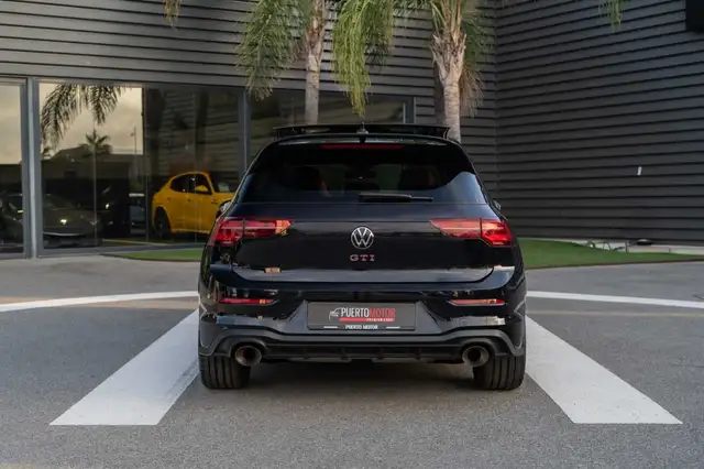 Volkswagen Golf view 5