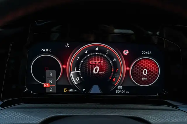 Volkswagen Golf view 9