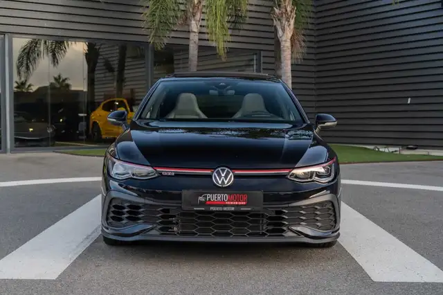 Volkswagen Golf view 2