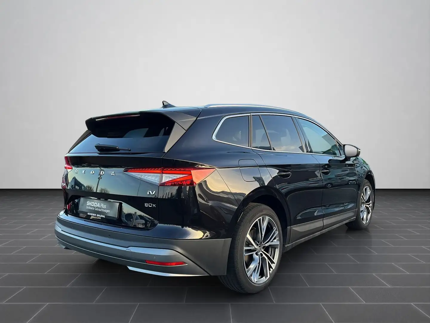 Skoda Enyaq iV 80x Loft ACC SHZ 20ZOLL AHK KAM NAV Schwarz - 2