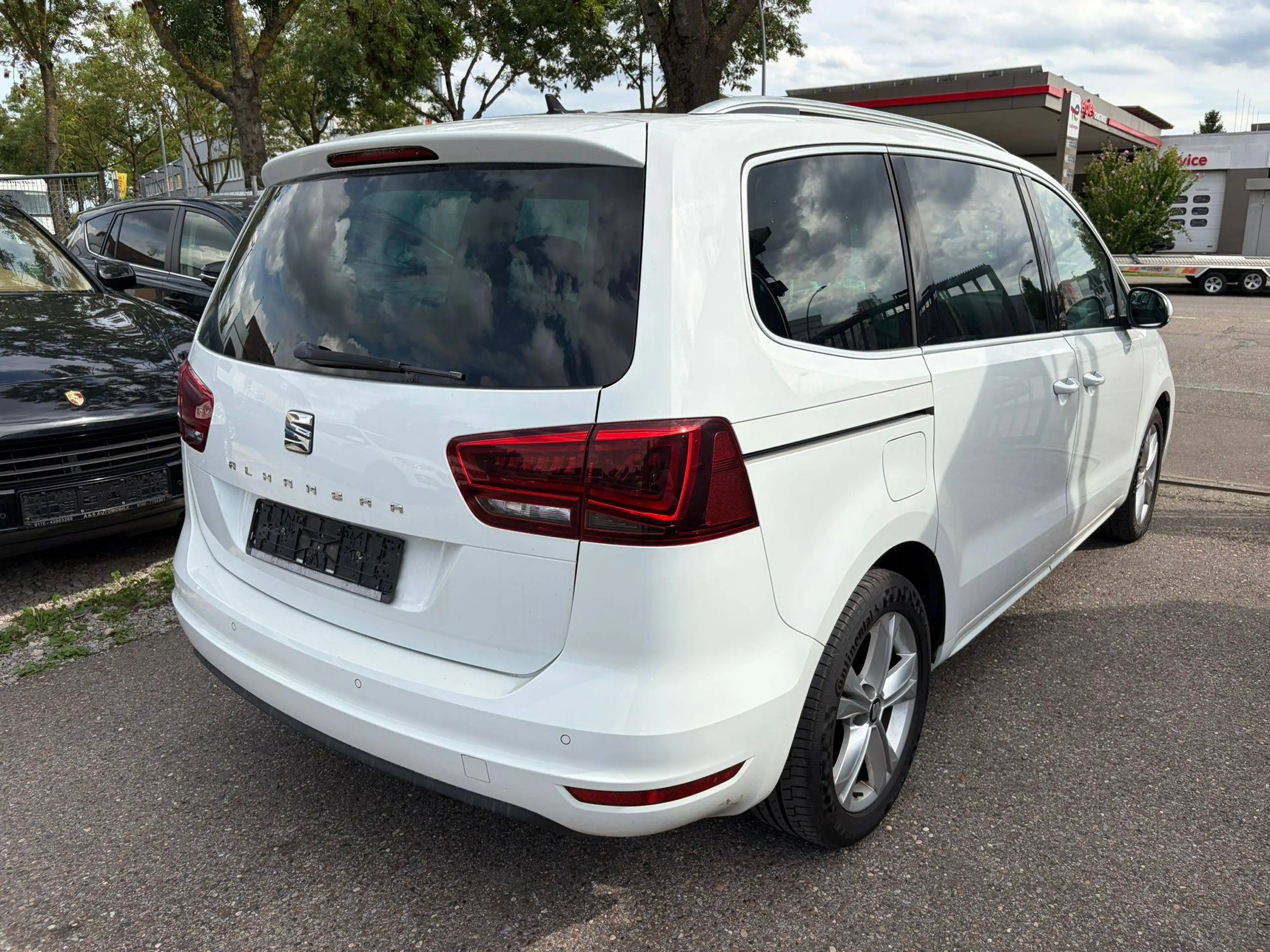 SEAT Alhambra Alhambra 2.0 TDI S — photo 2