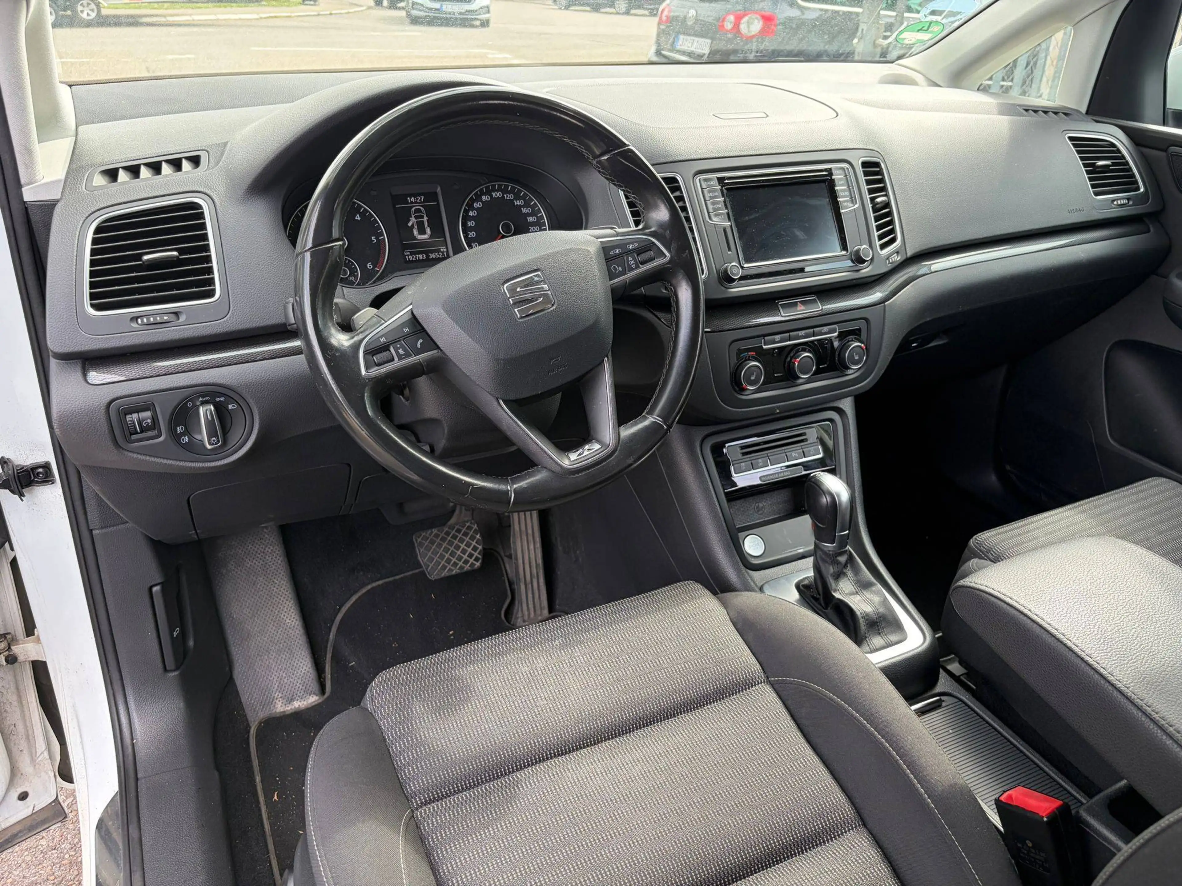 SEAT Alhambra Alhambra 2.0 TDI S — photo 9