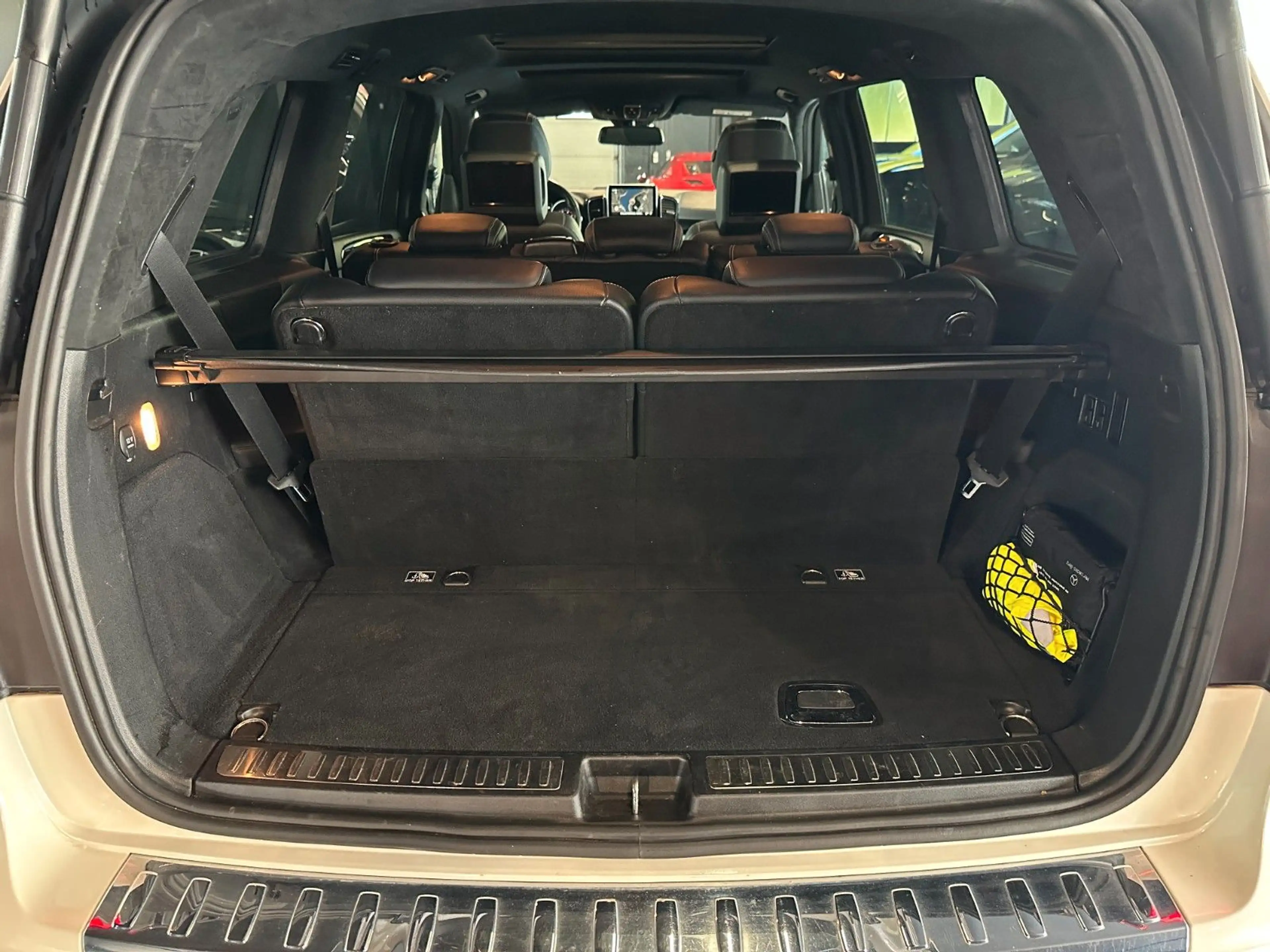 Mercedes-Benz GL 500 4Matic AMG*ACC*AirMatic*AHK*Pano — photo 29