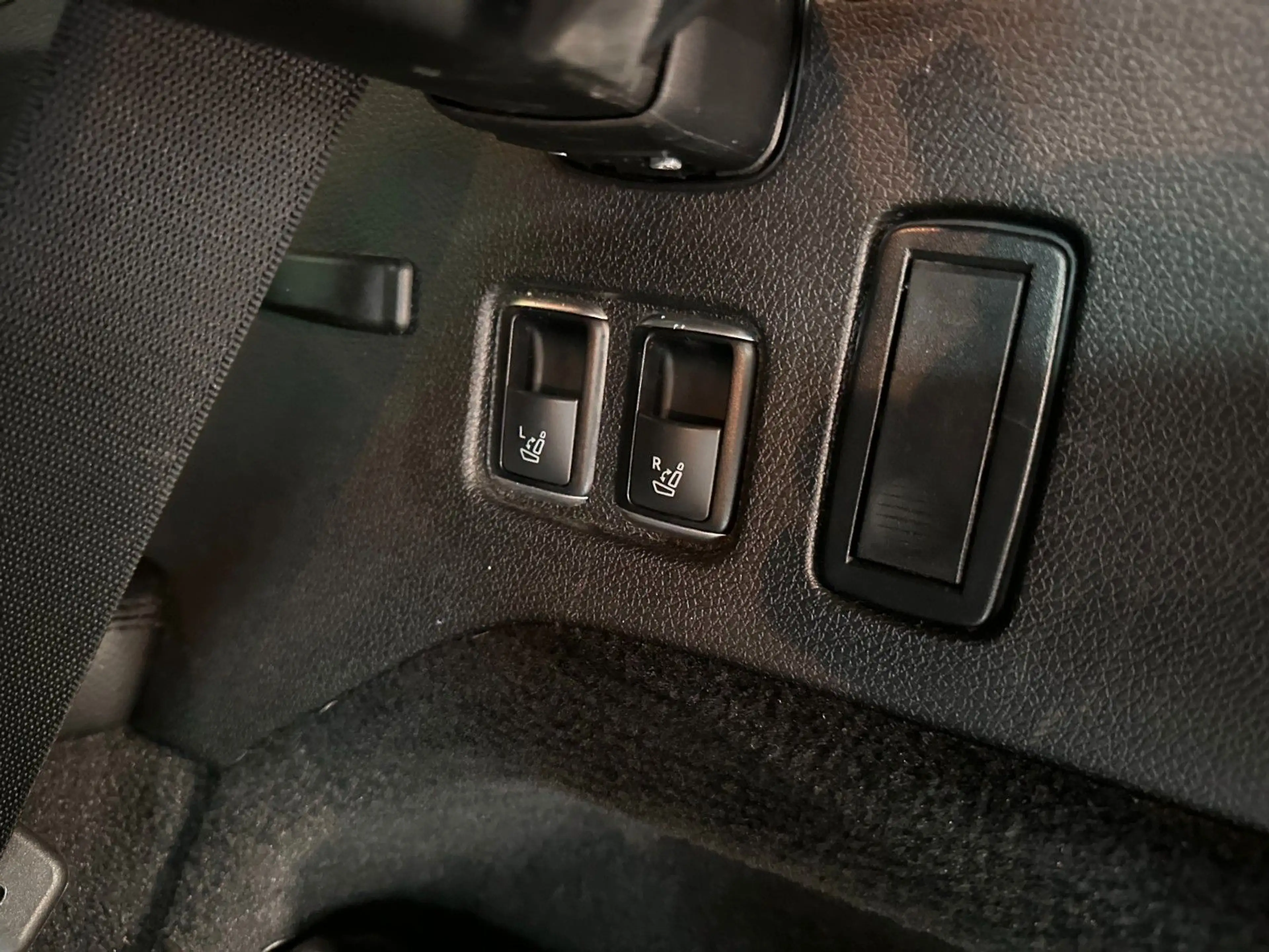 Mercedes-Benz GL 500 4Matic AMG*ACC*AirMatic*AHK*Pano — photo 28